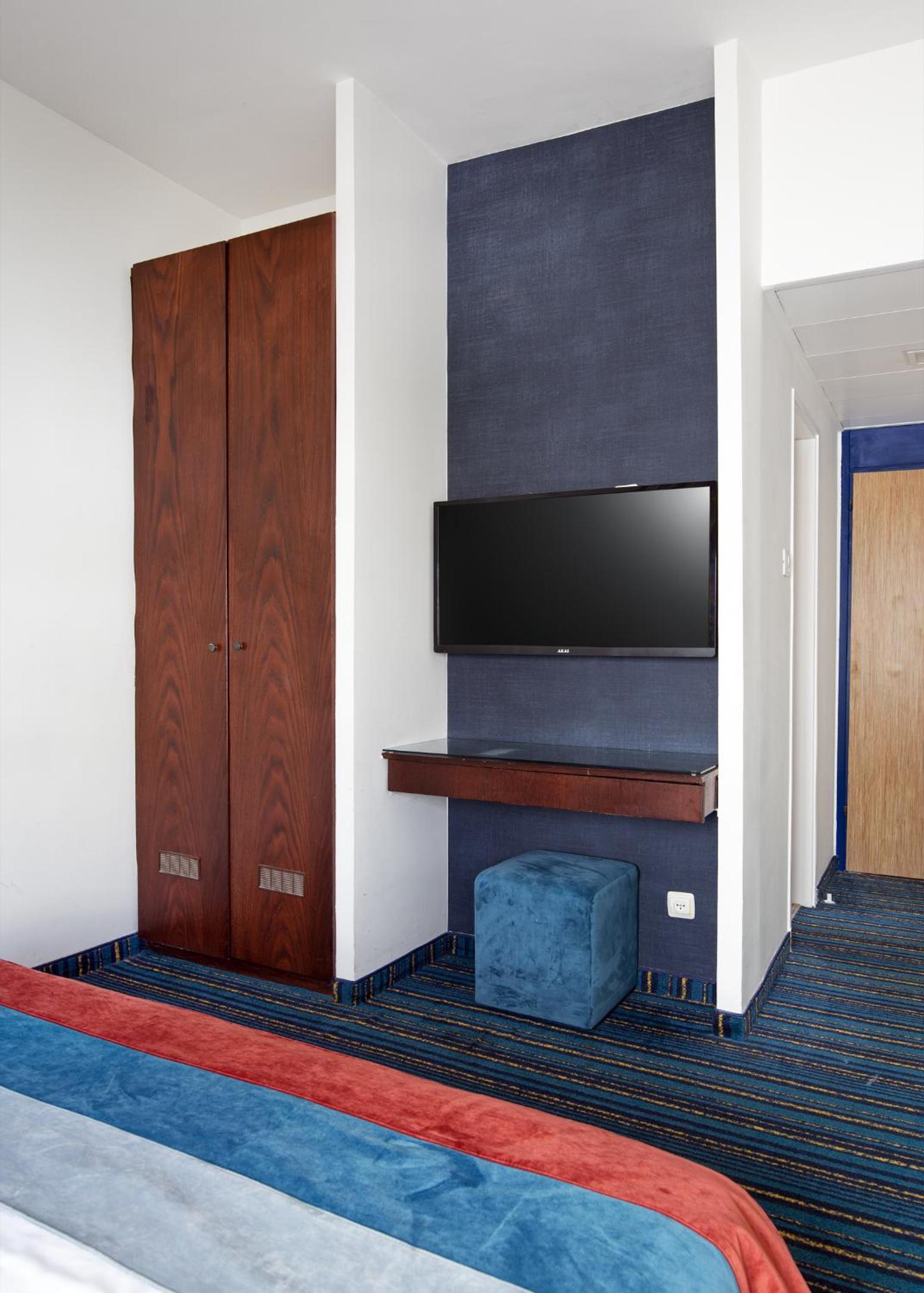 Double or Twin Room - Photo 1