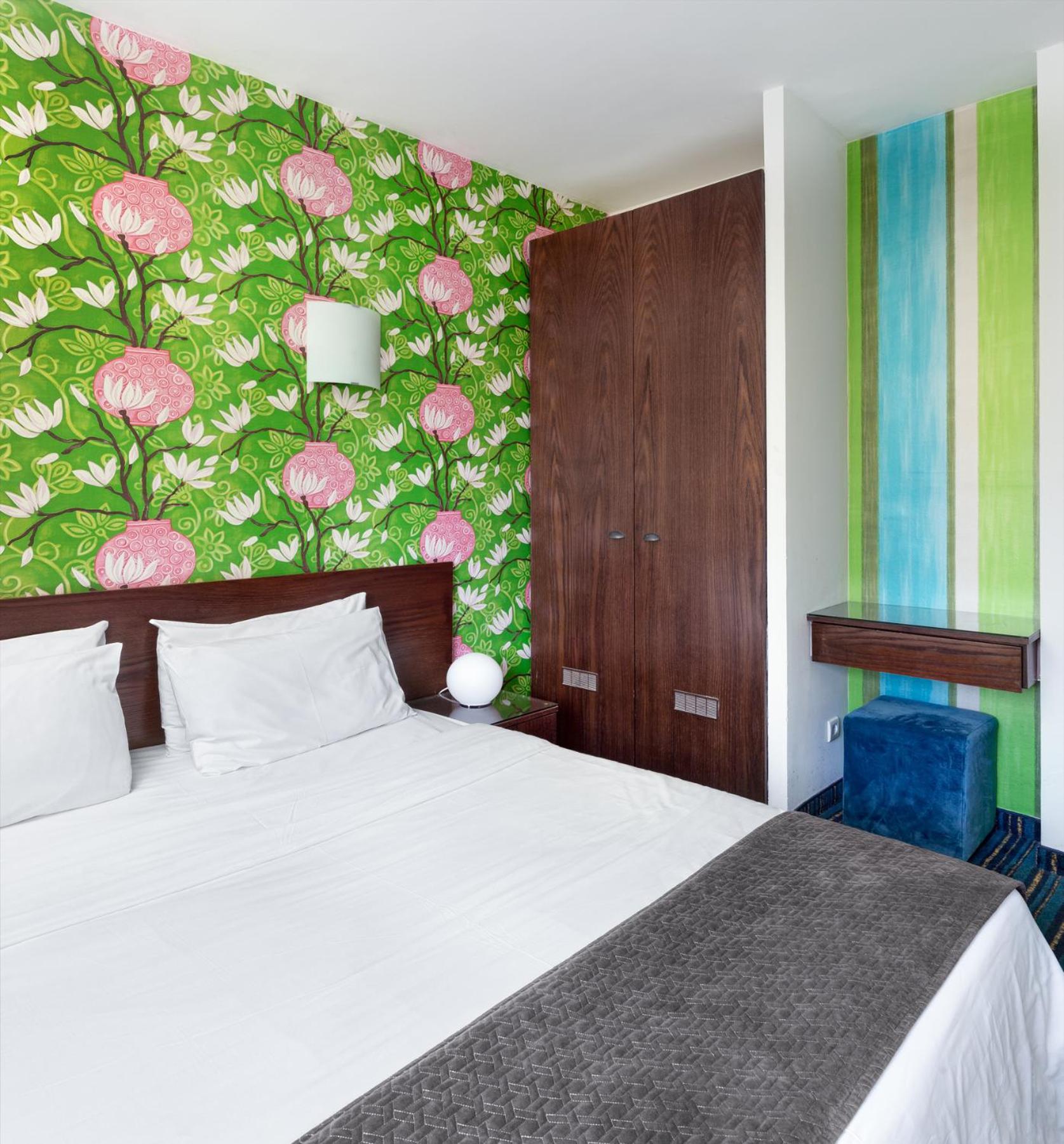 Double or Twin Room - Photo 2