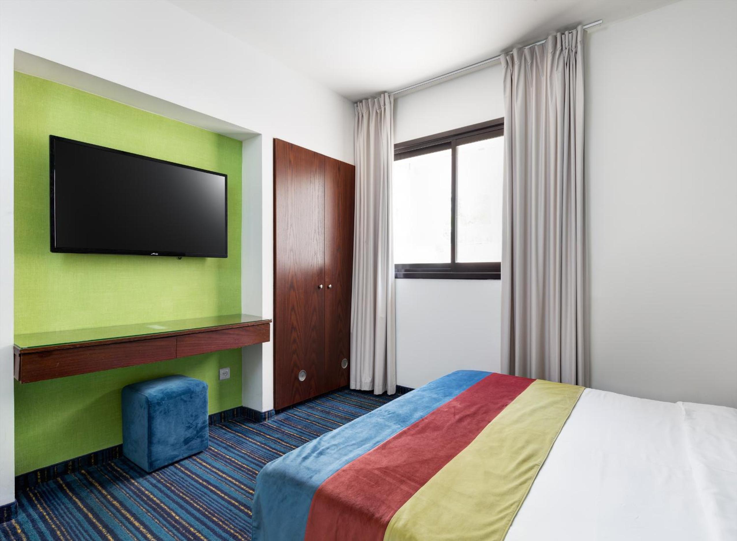 Double or Twin Room - Photo 3