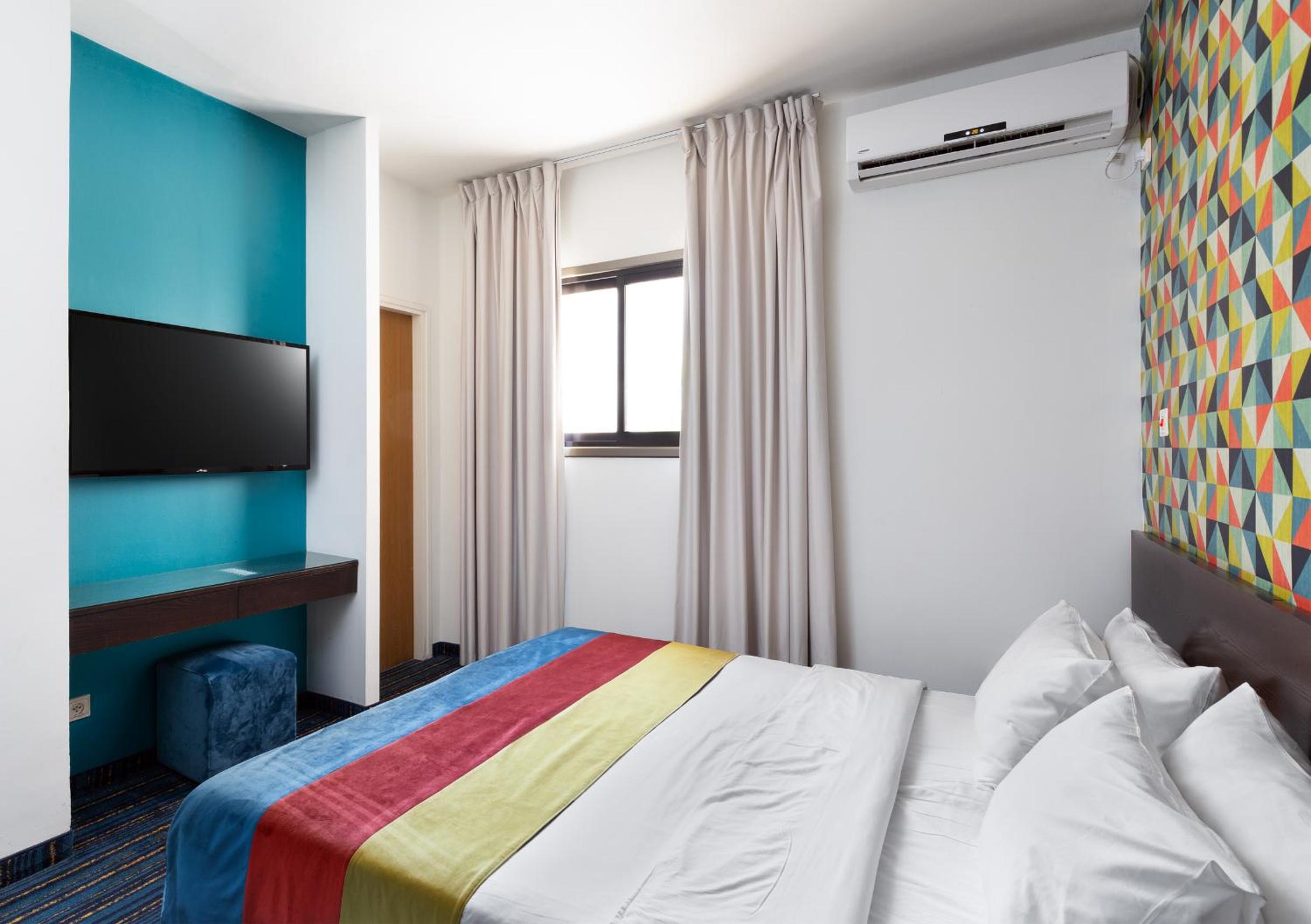 Double or Twin Room - Photo 6