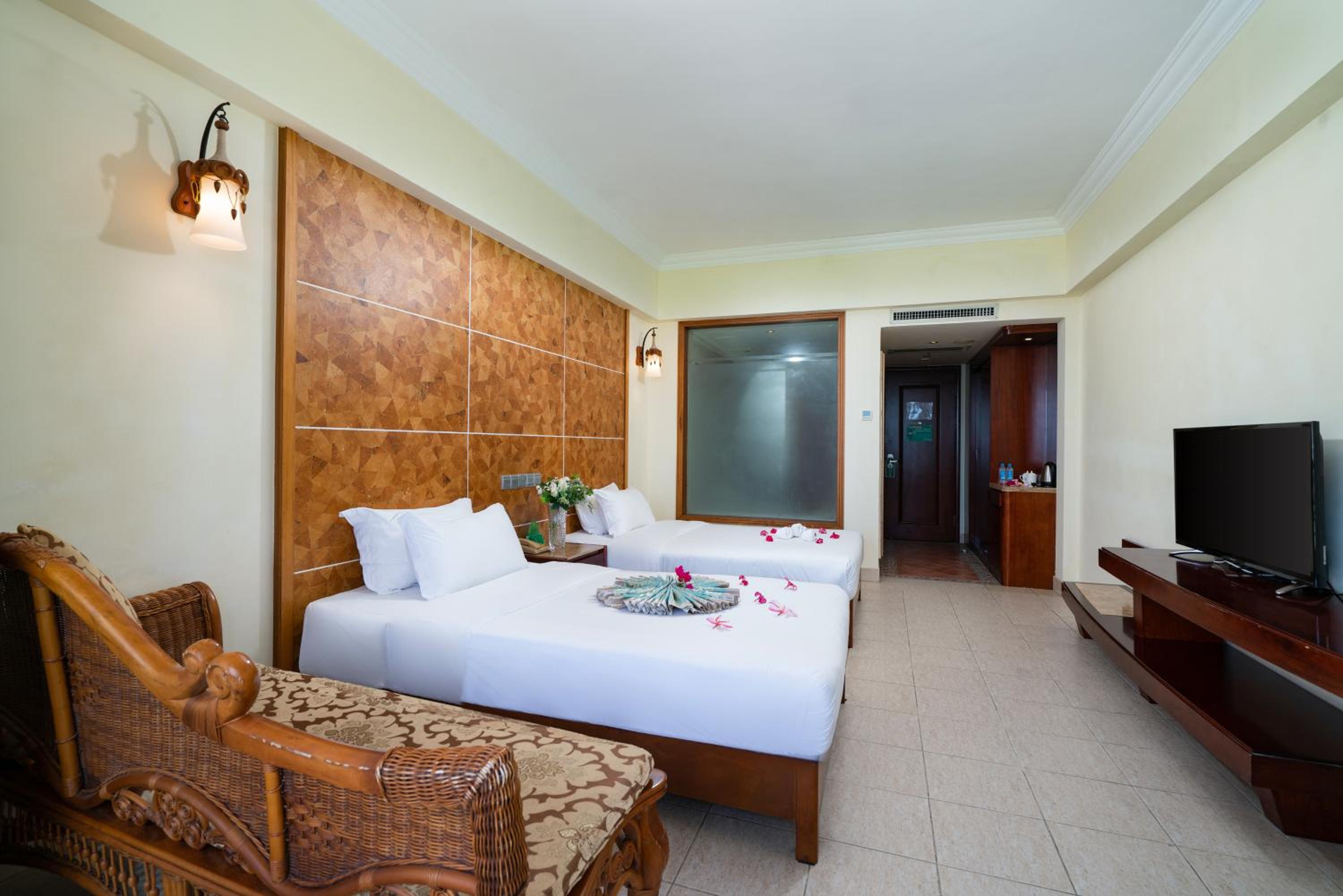 Deluxe Double or Twin Room with Ocean View