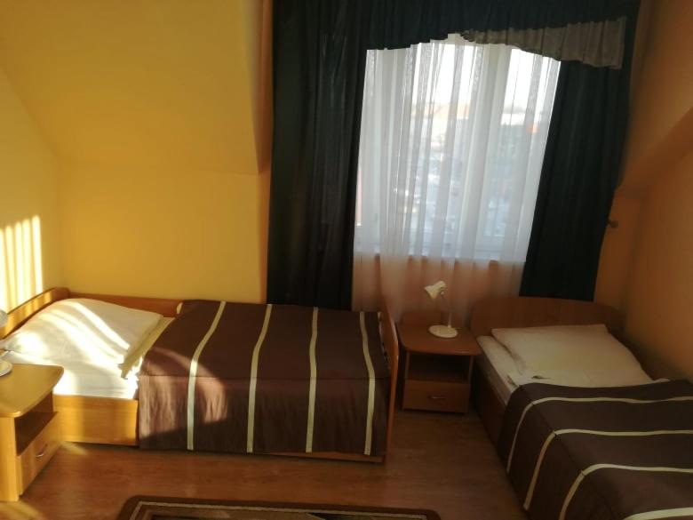 Double Room - Photo 9