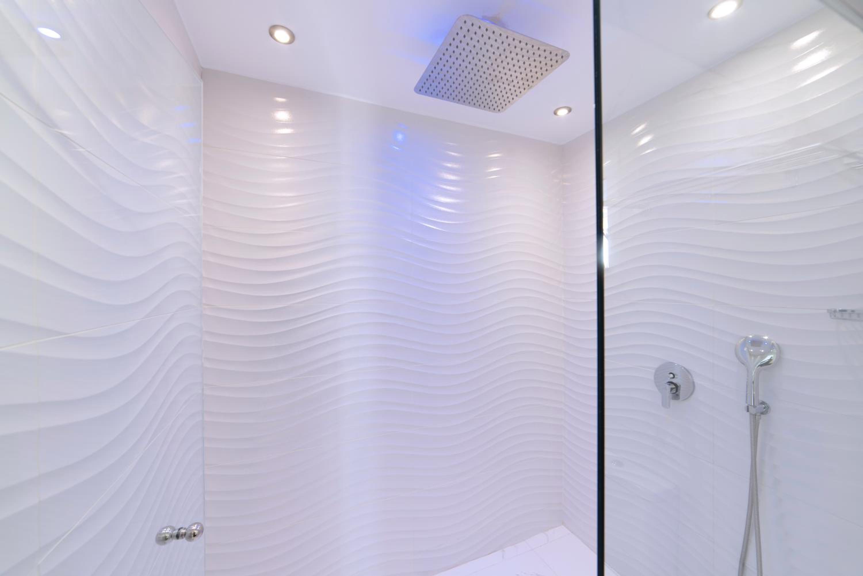 Deluxe Double Room with Sea View and minipool - Photo 15