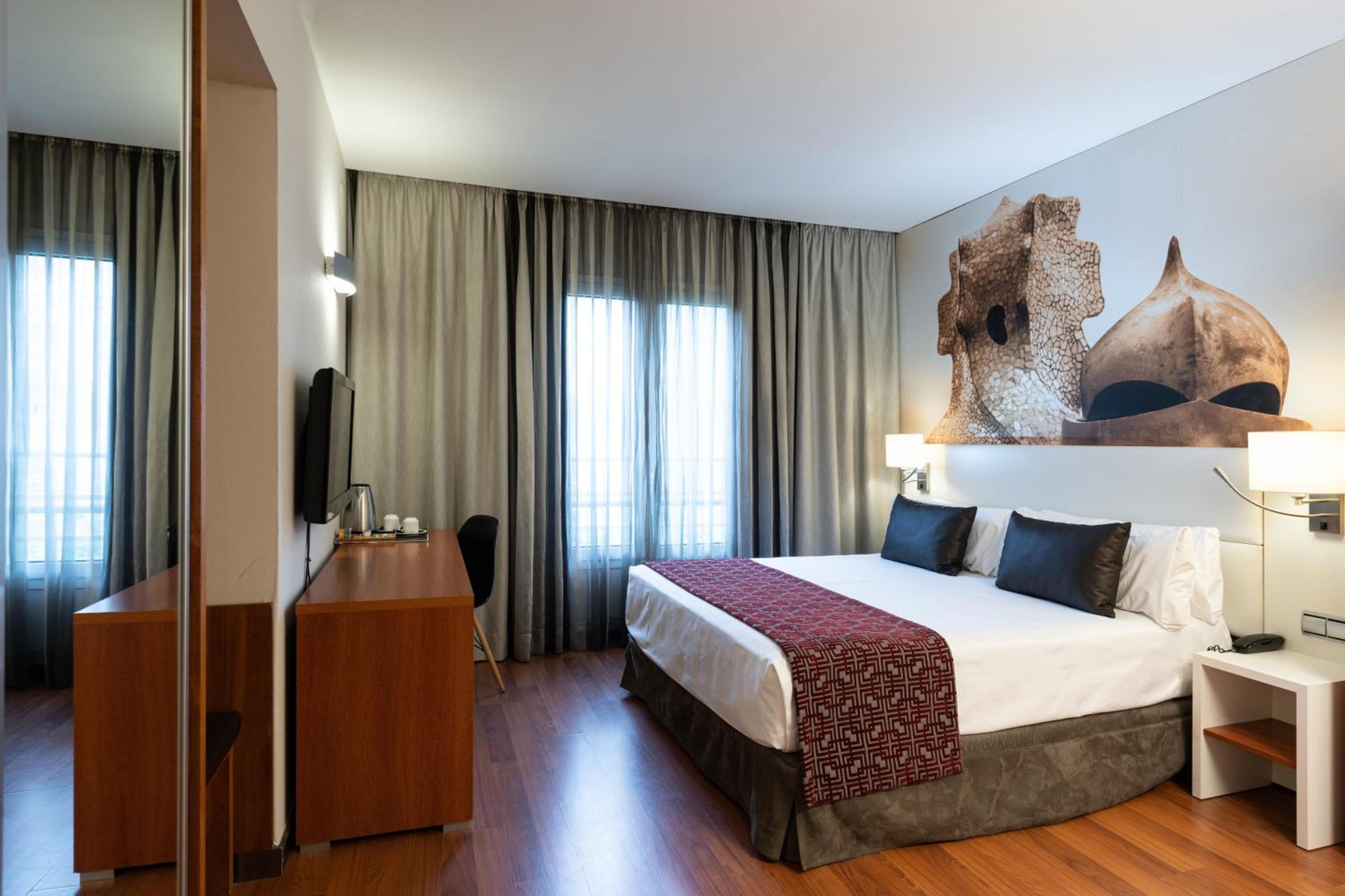 Premium Room with Balcony photo 3
