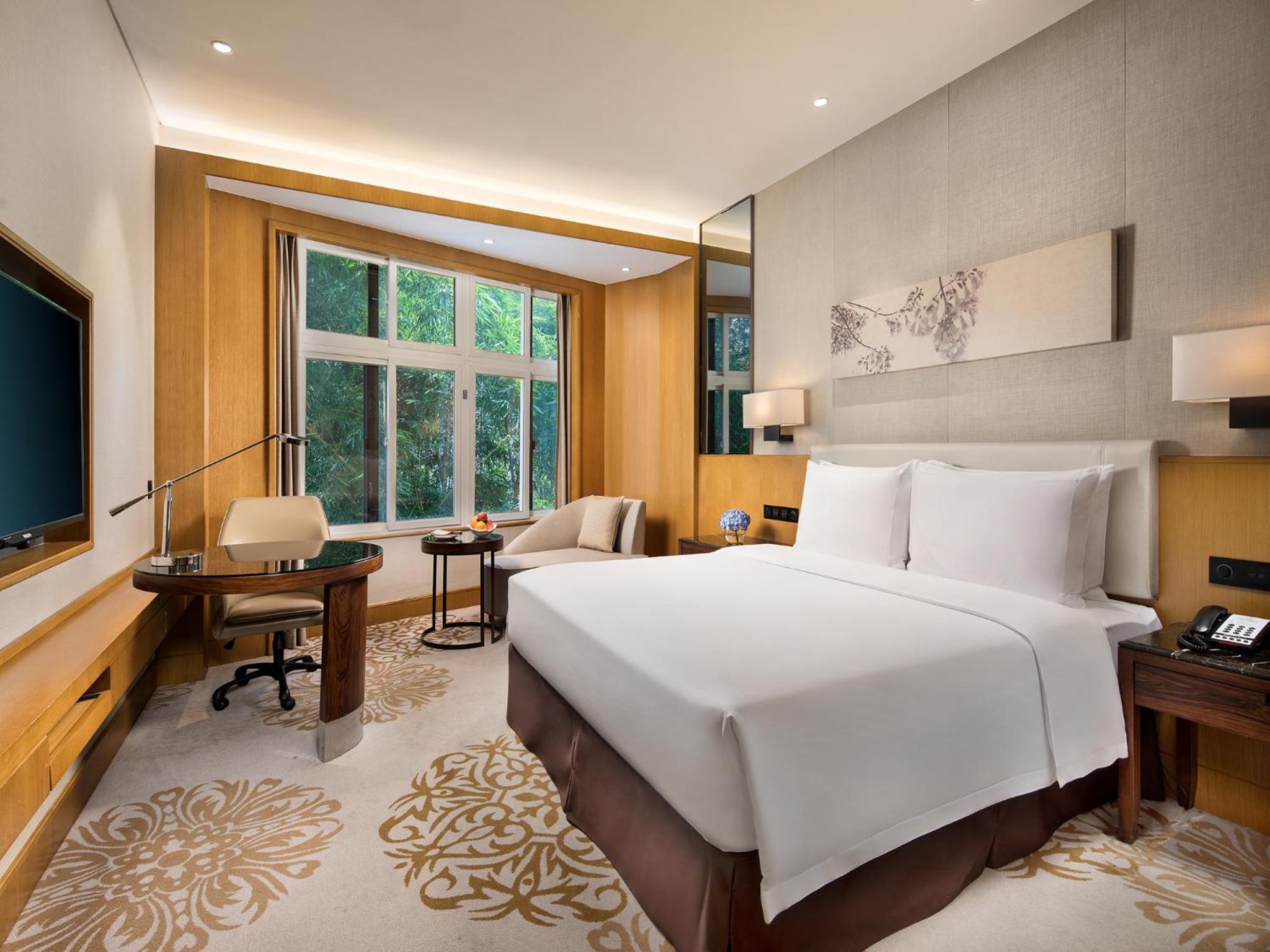 Deluxe Garden View Room(King- size bed )-Haiyu