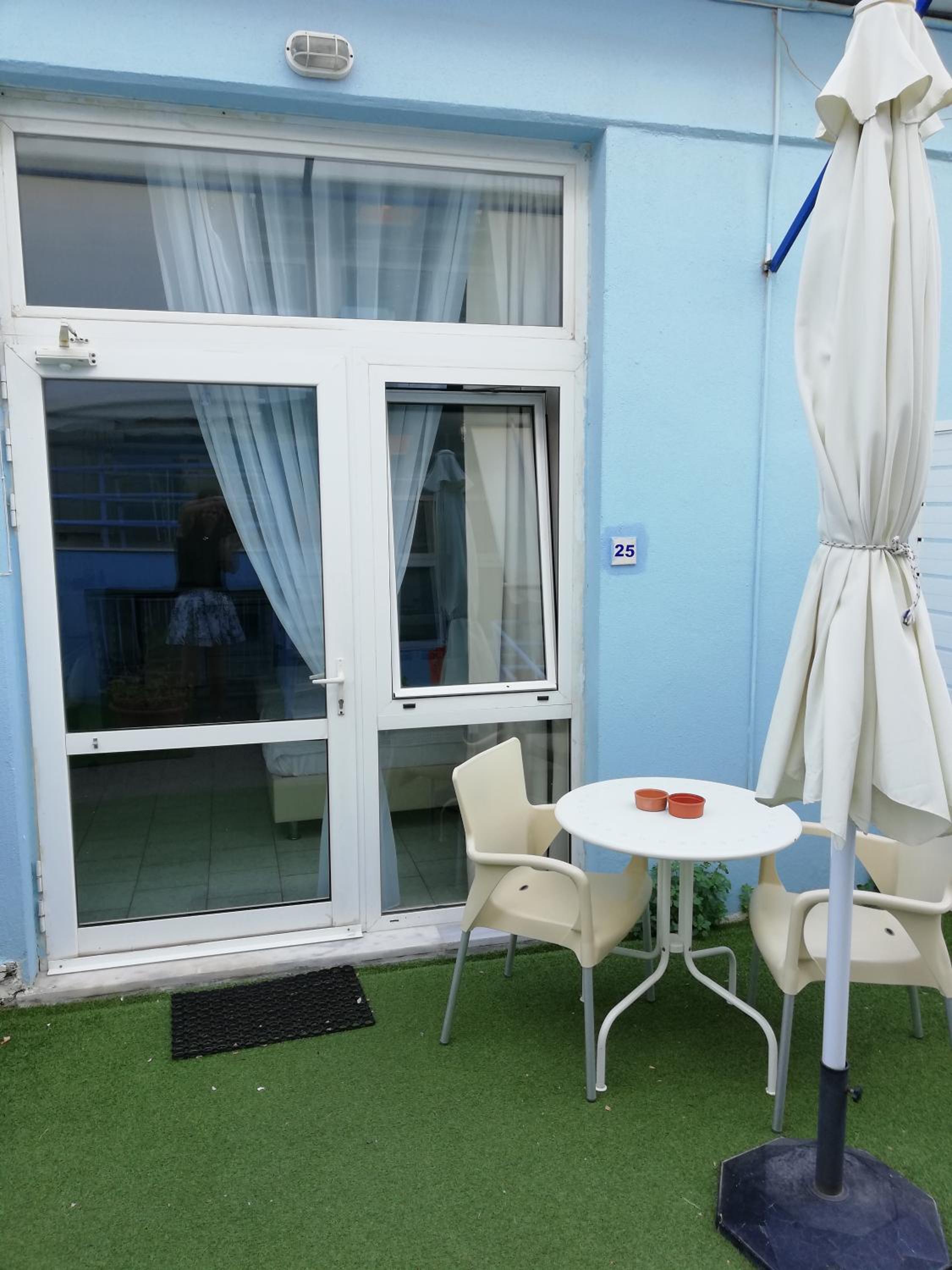 Studio with Terrace - Photo 5