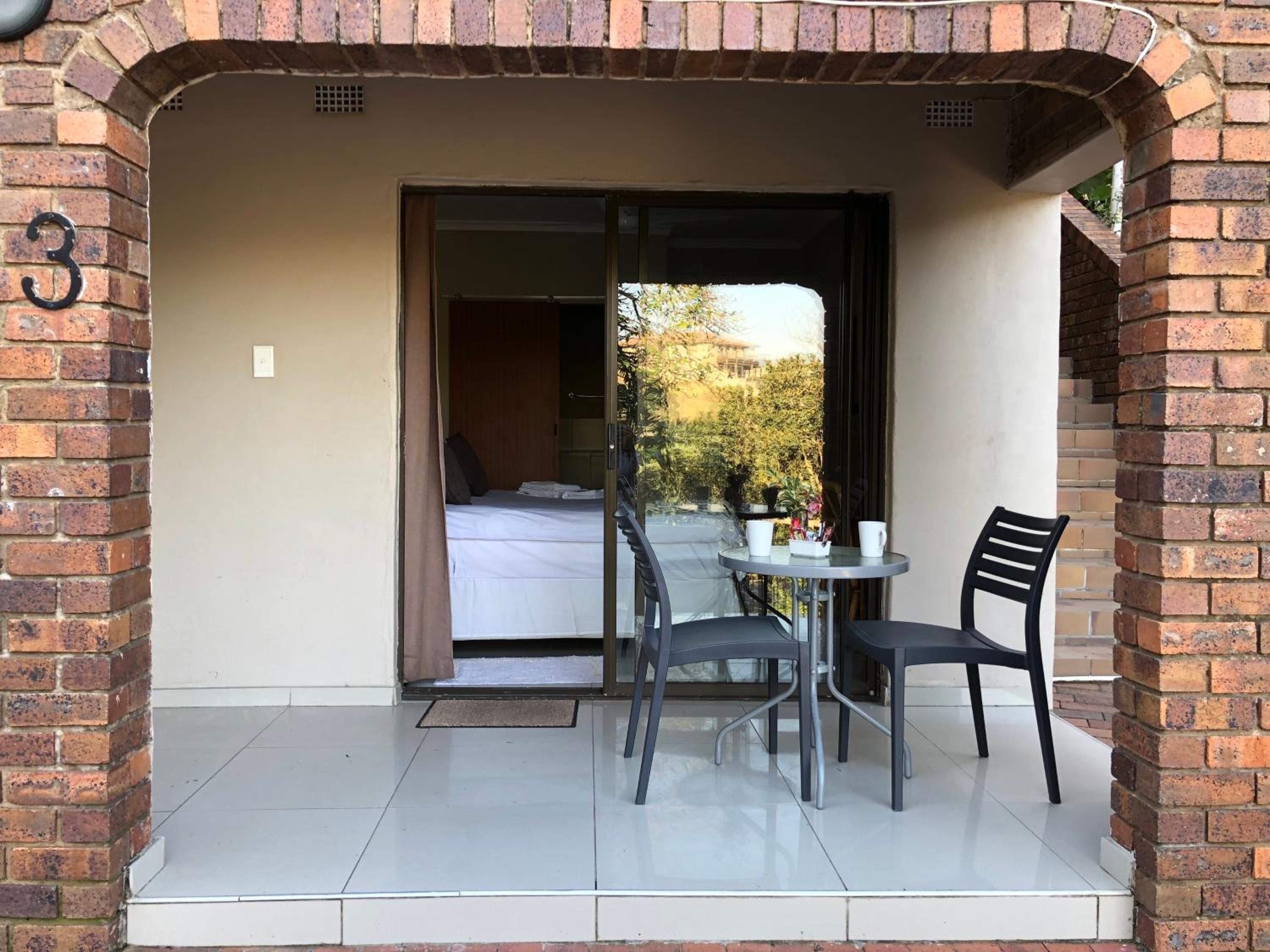 Double Room - Photo 4