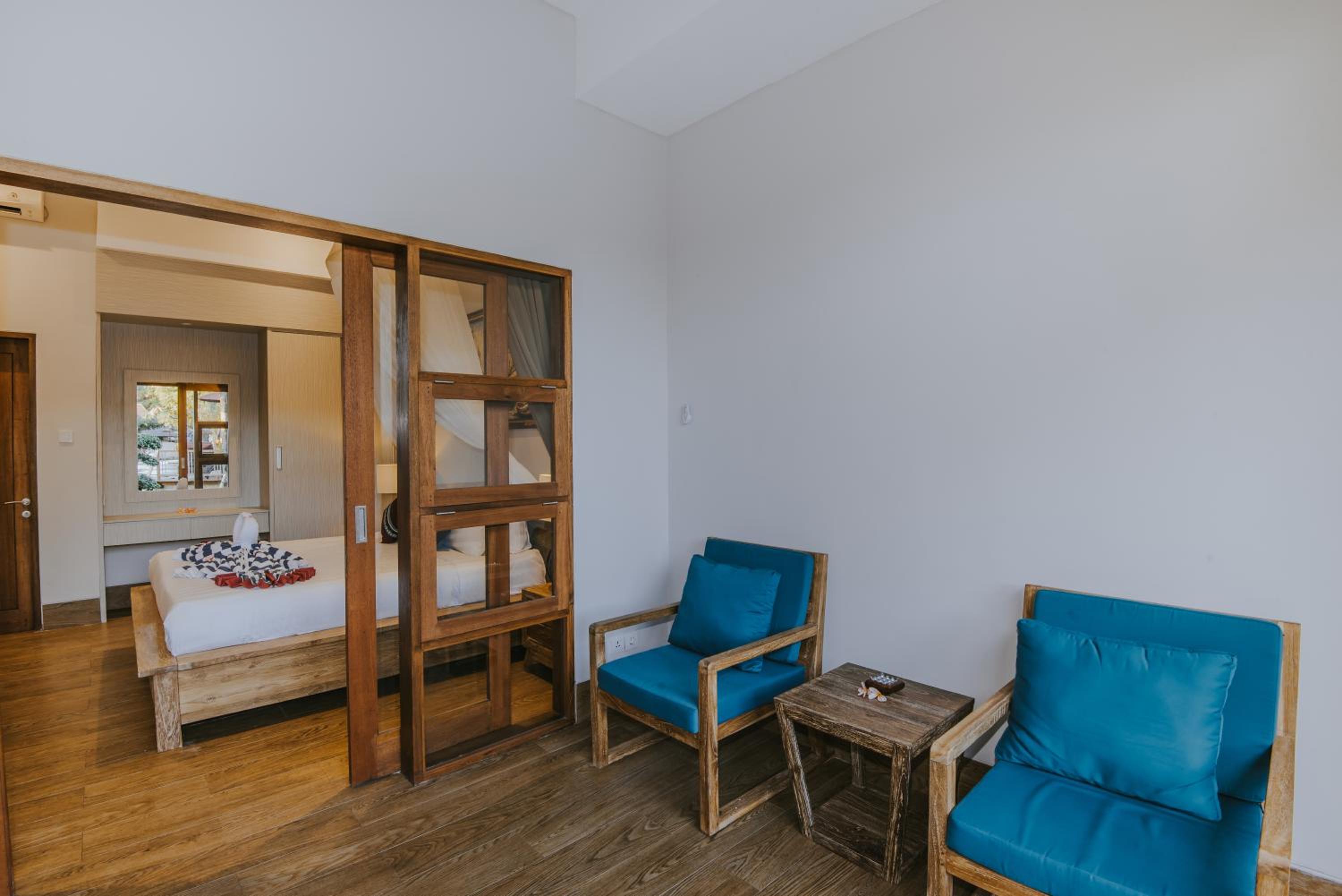 Deluxe Double Room - Photo 11