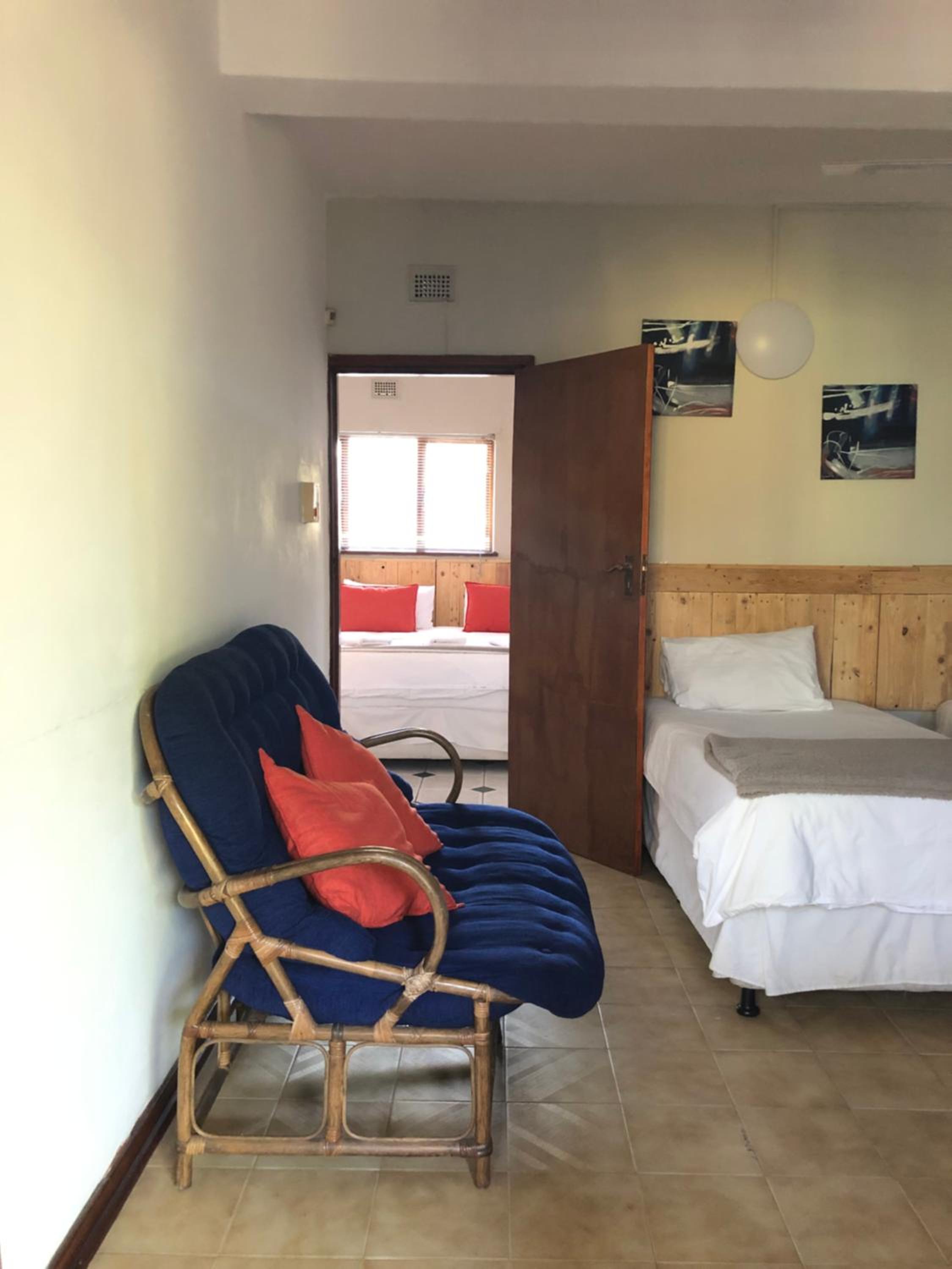 Suite - Photo 5
