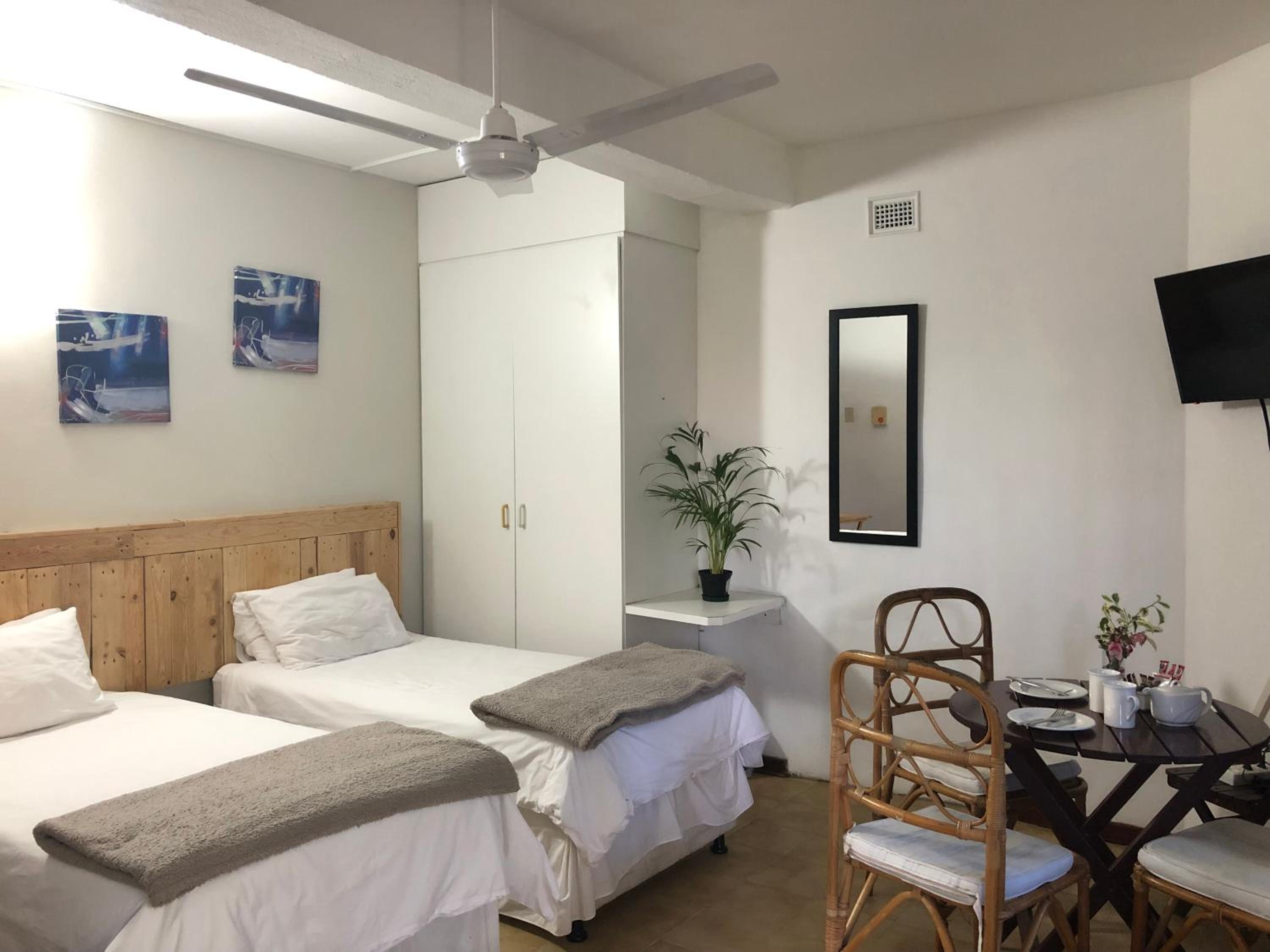Suite - Photo 2