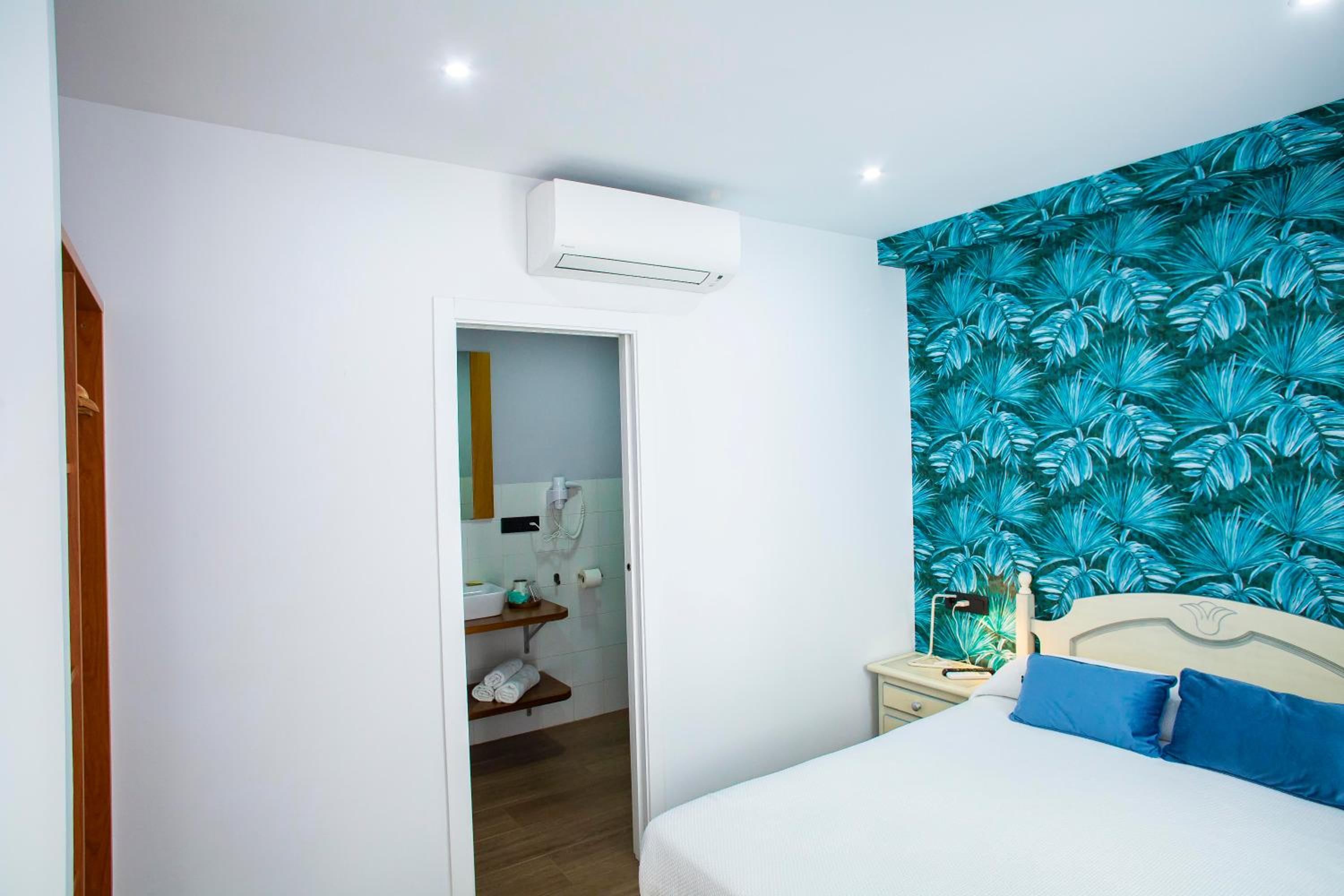 Queen Double Room