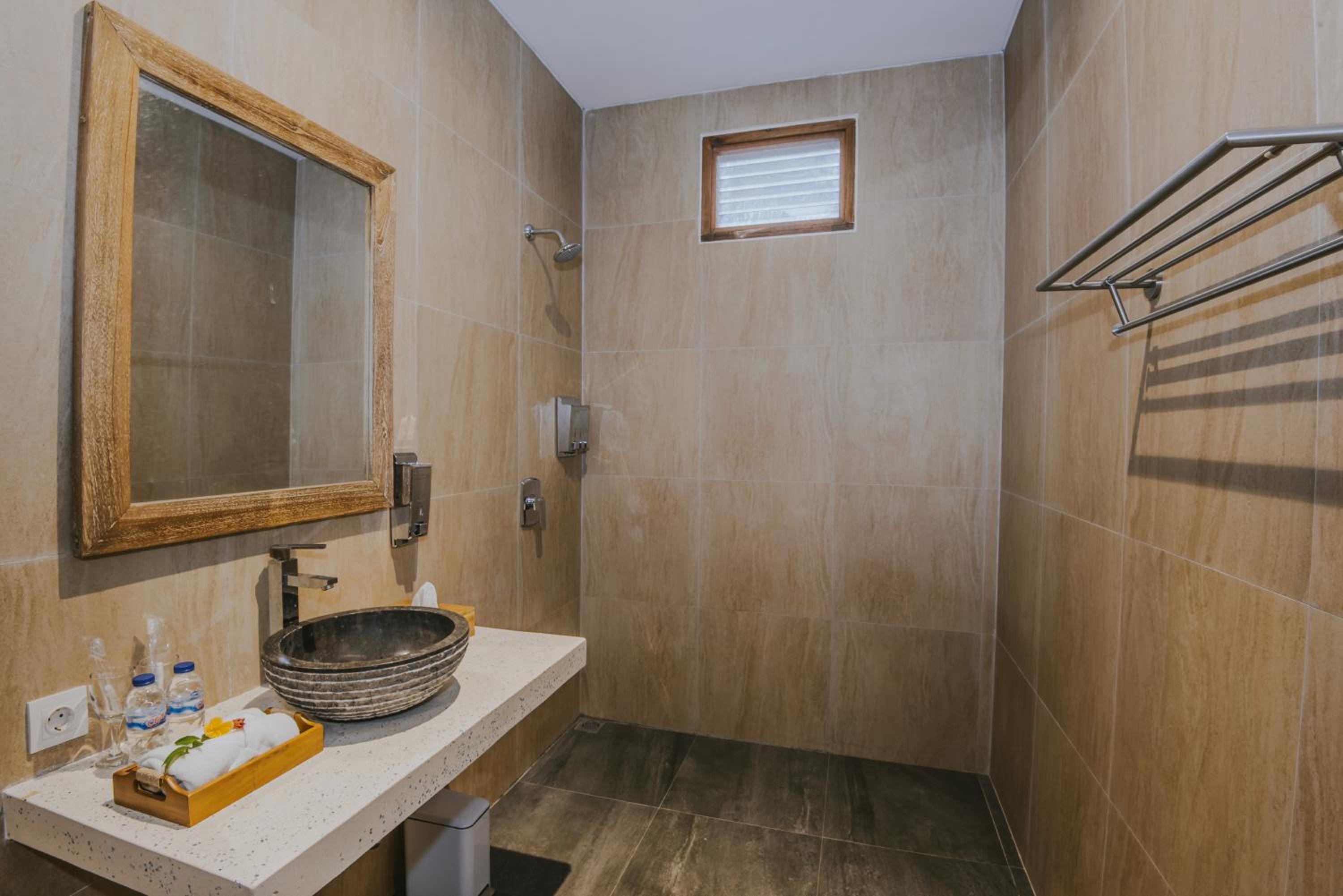 Deluxe Twin Room - Photo 9