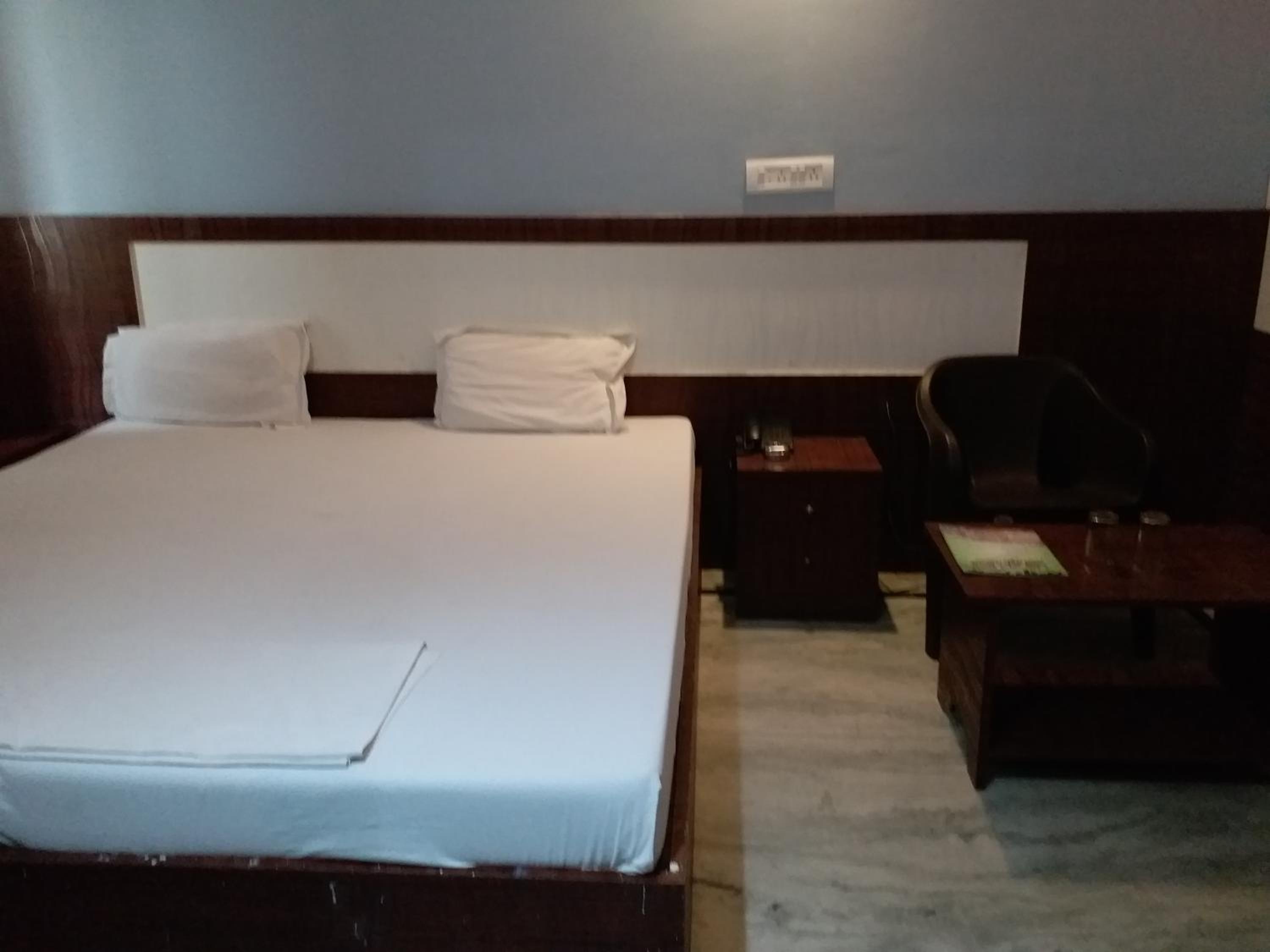 Budget Double Room - Photo 3