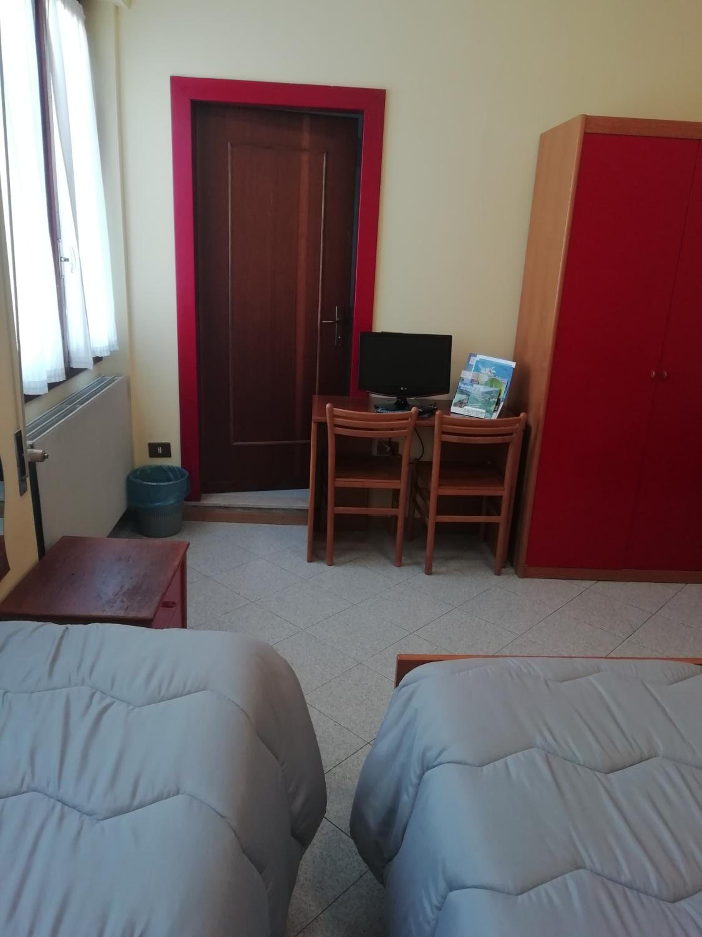 Classic Triple Room - Photo 1