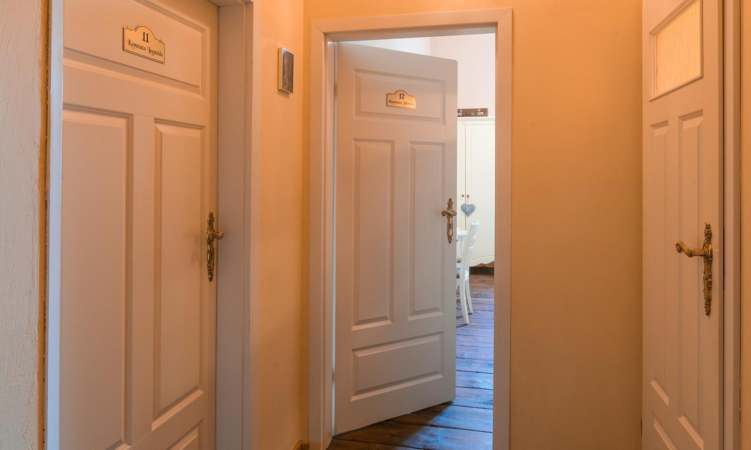 Double Room - Photo 2