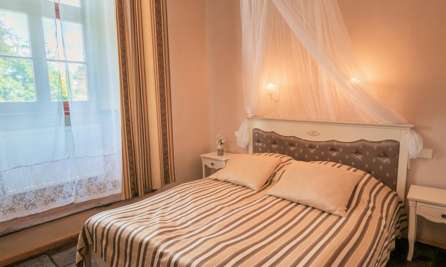 Double Room - Photo 7