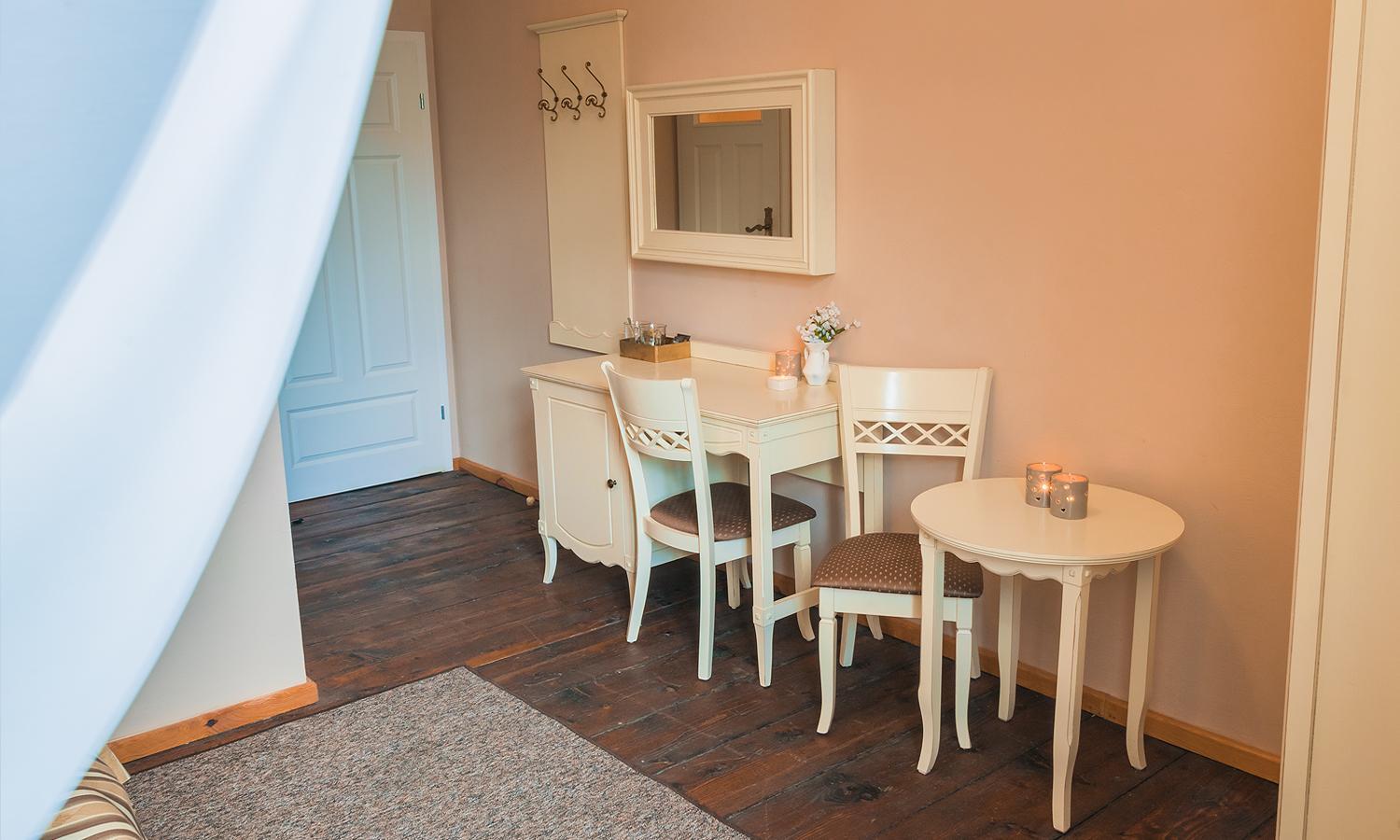 Double Room - Photo 6