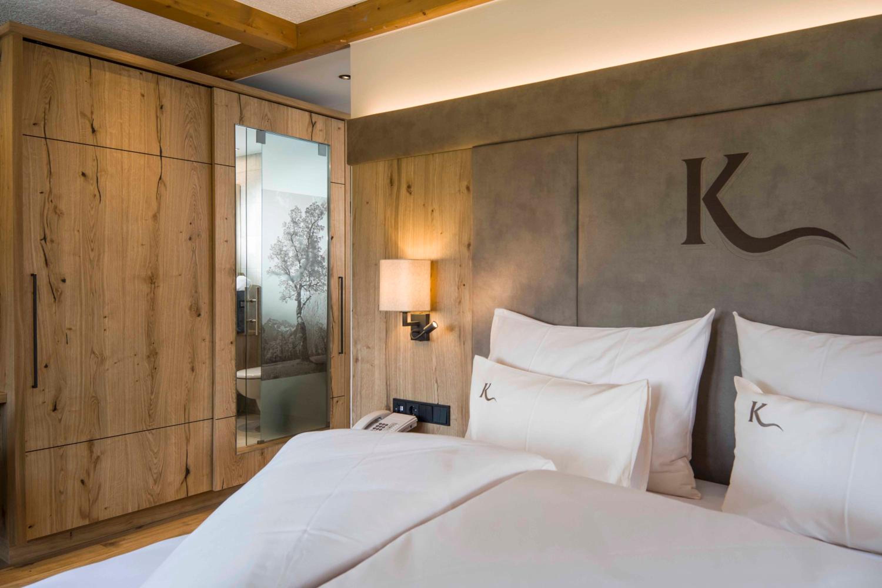 Suite with Mountain View - Photo 1
