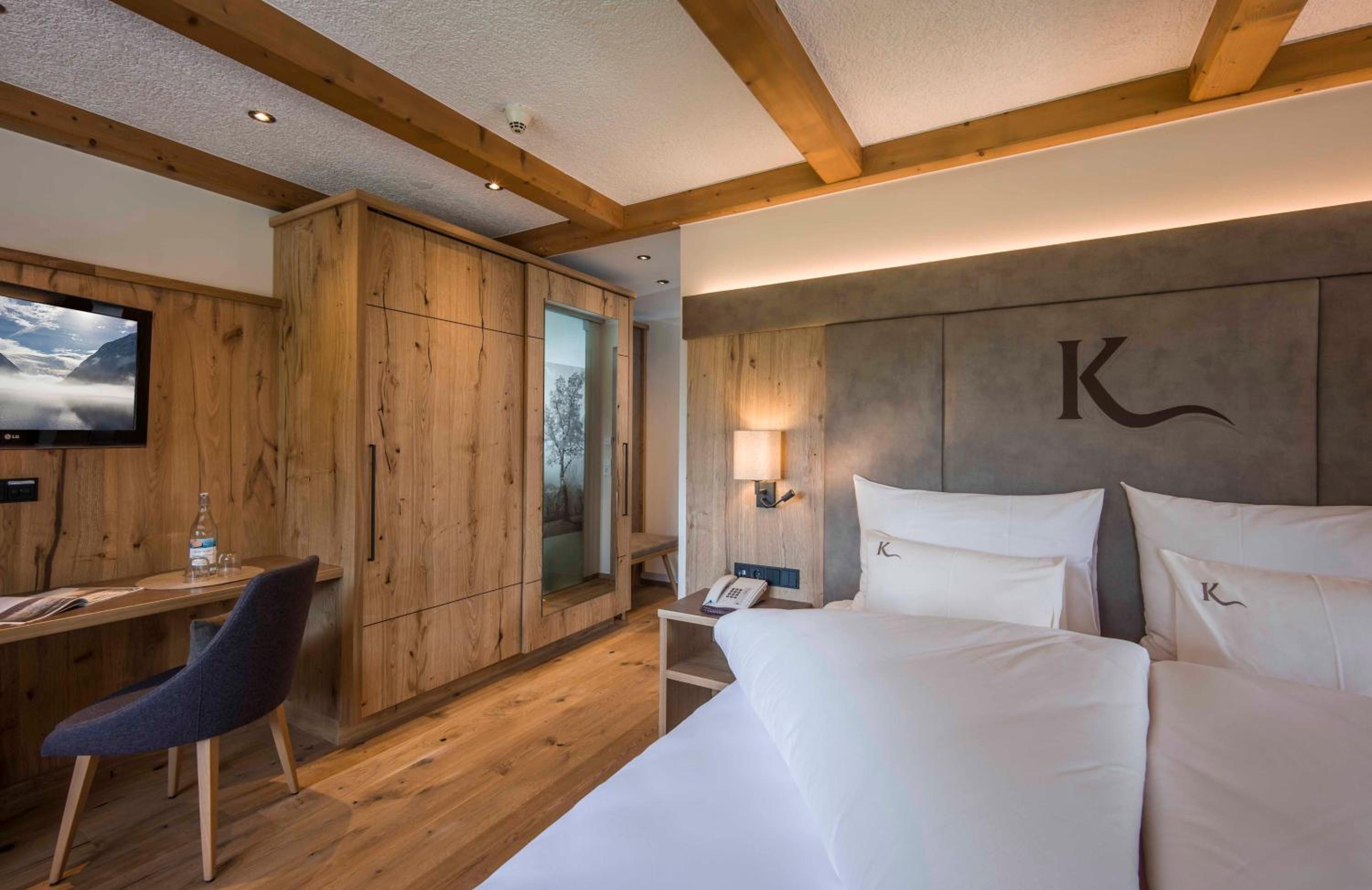 Junior Suite - Photo 1
