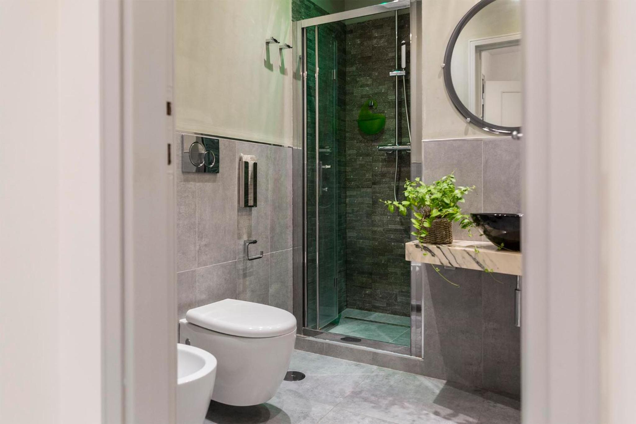 Double Room with Private External Bathroom photo 2