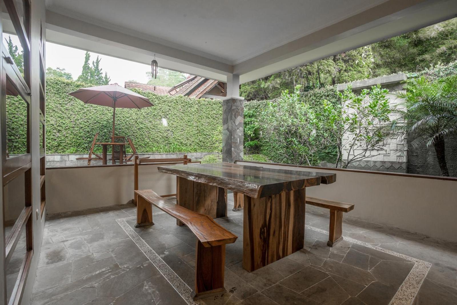 Three-Bedroom Villa with Private Pool - Photo 3