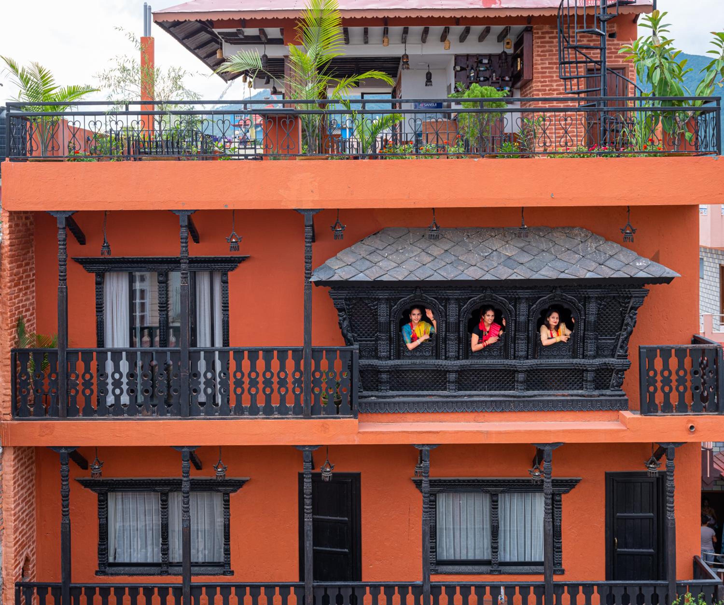 Honeymoon Suite - 20% off on Food & Beverage, Early check-in & Late check-out by 2 hours photo 2