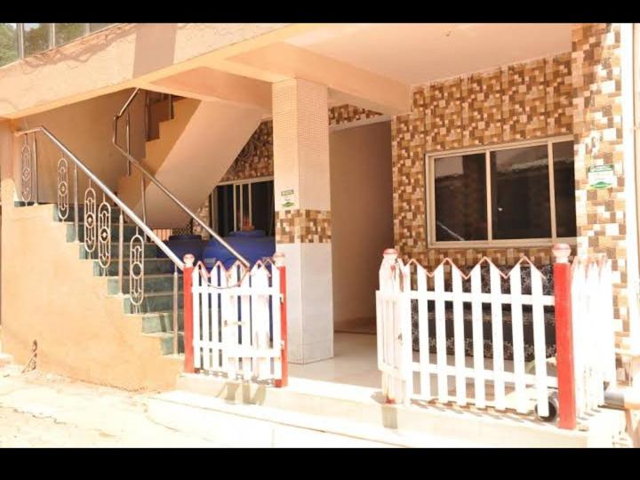 Budget Double Room - Photo 4