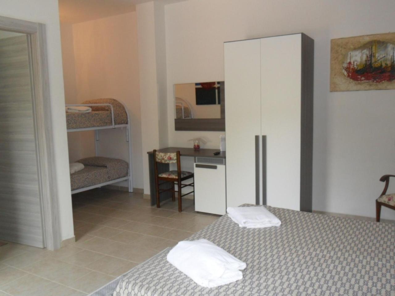 Triple Room photo 3