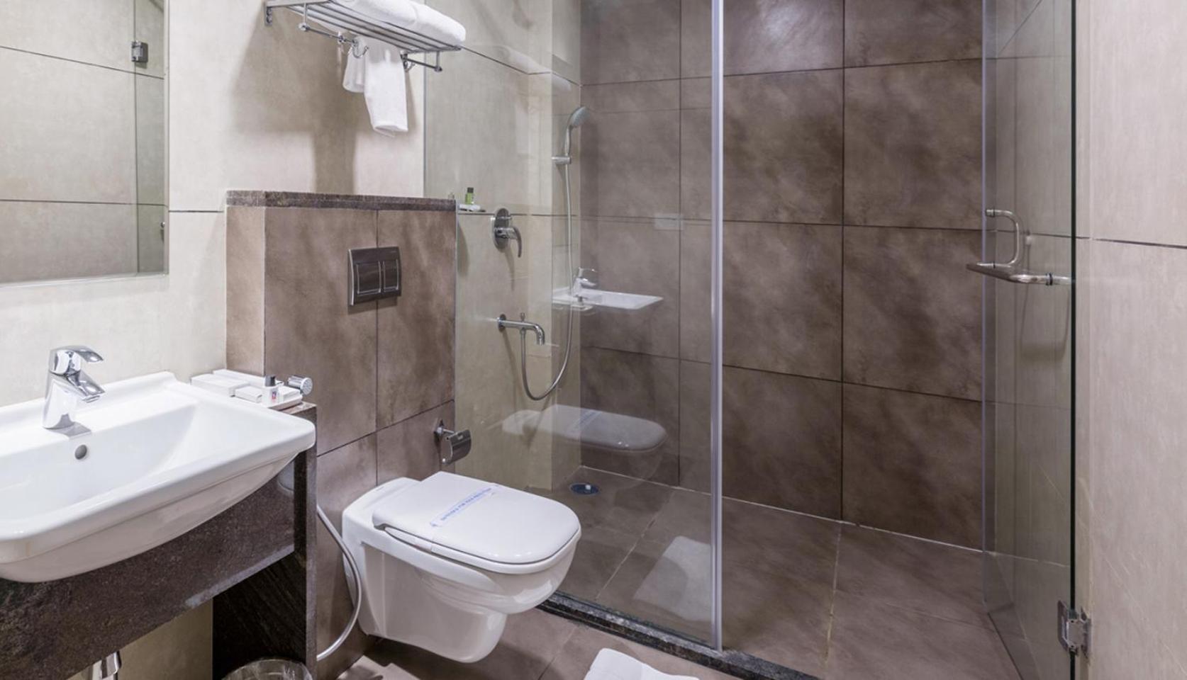 Deluxe Room - Photo 2