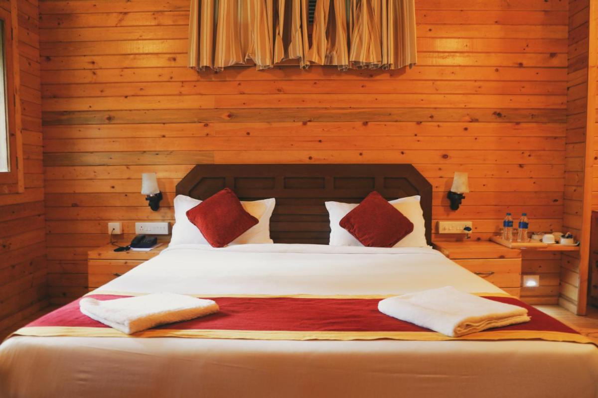 King Room with Balcony photo 2