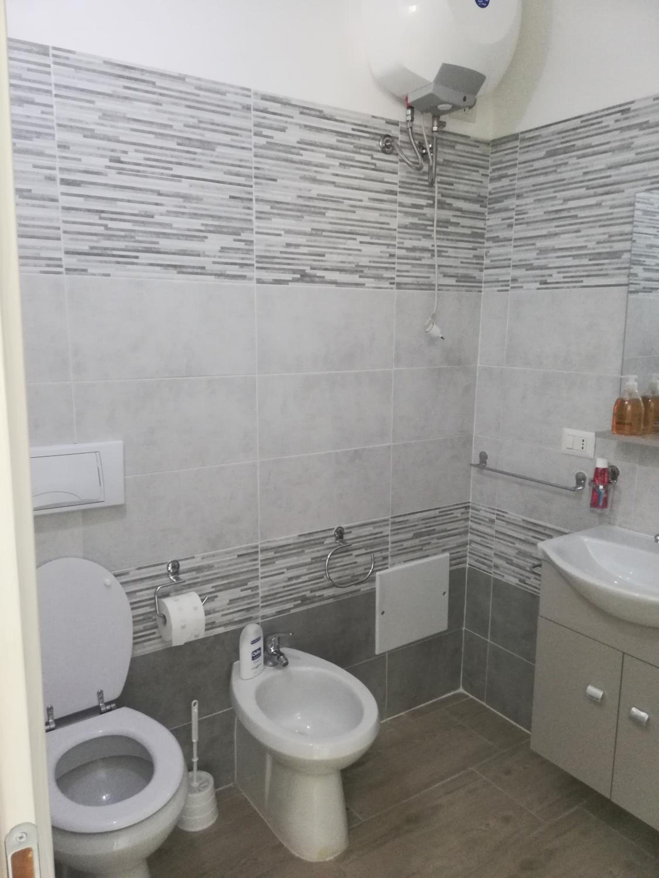 Quadruple Room with Private Bathroom photo 1