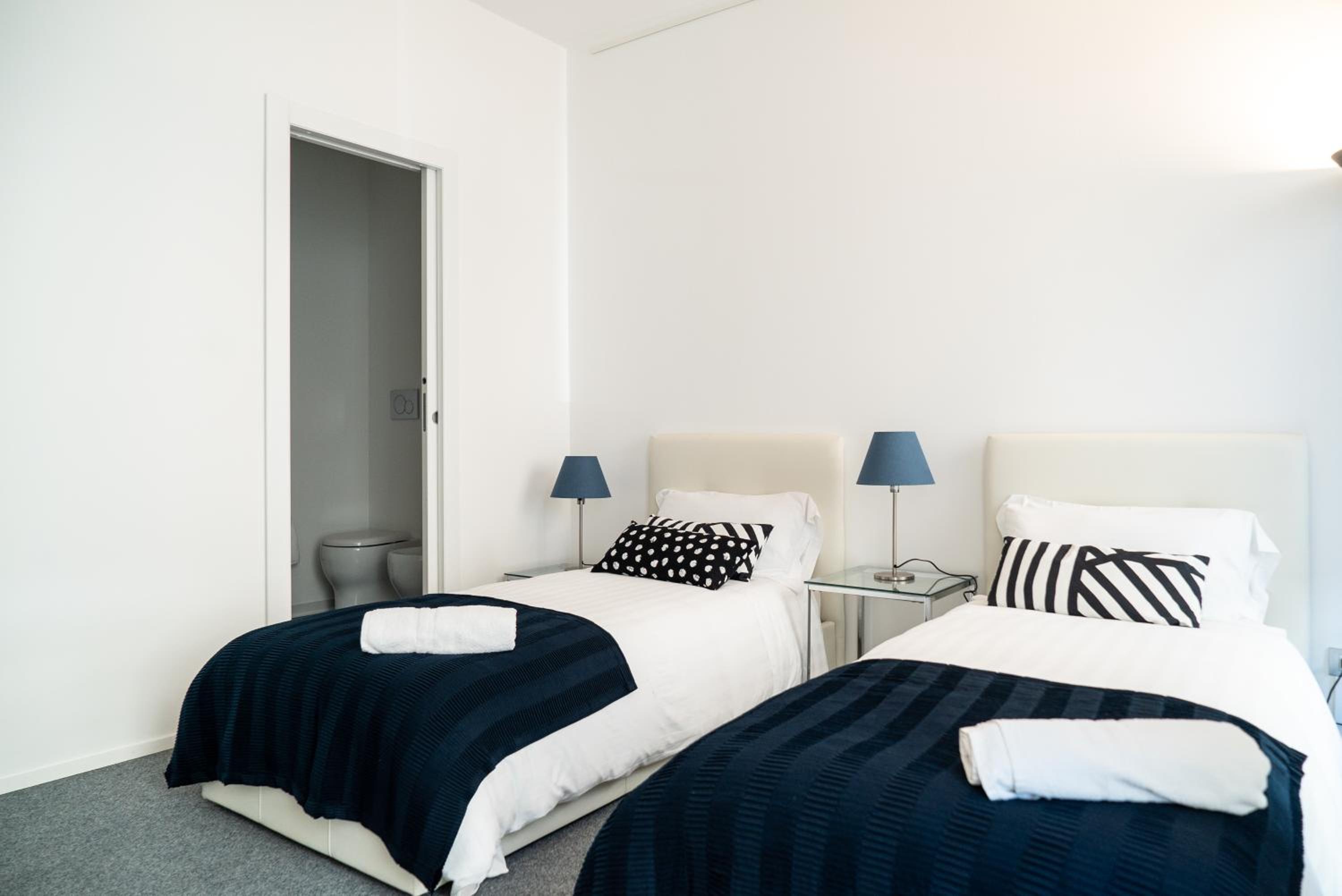 Double or Twin Room with Private Bathroom