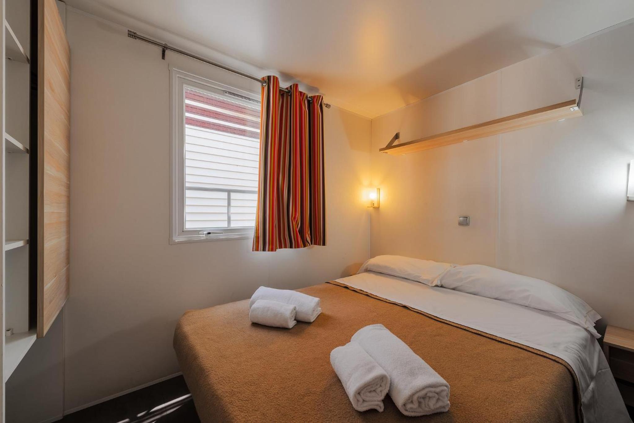 Three-Bedroom Mobile Home photo 1