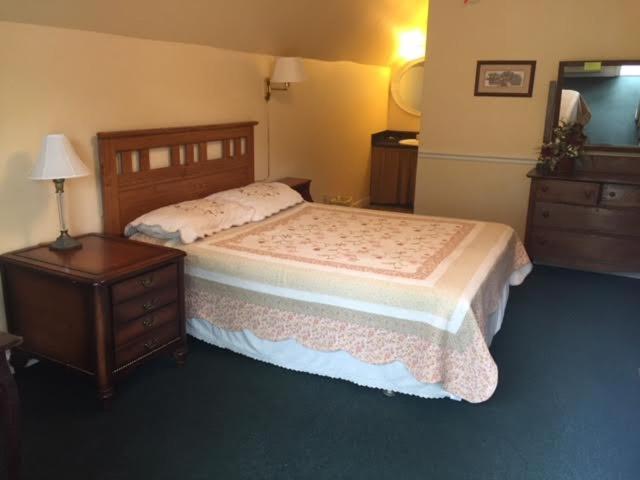 Deluxe Double Room with Balcony photo 3