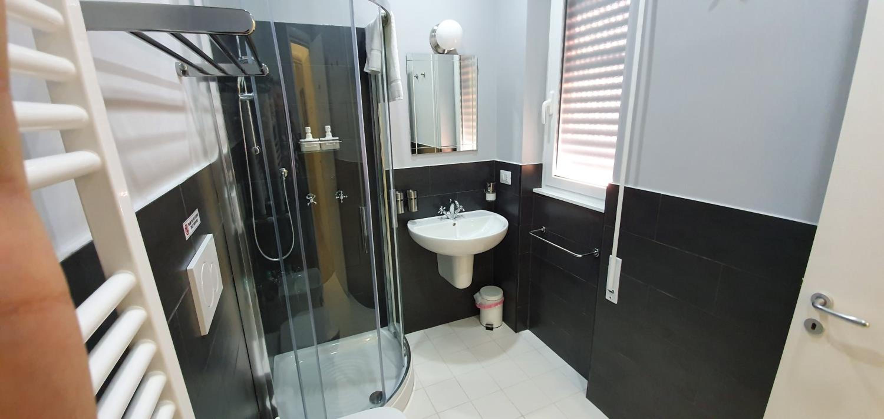 Double Room with Extra Bed photo 2
