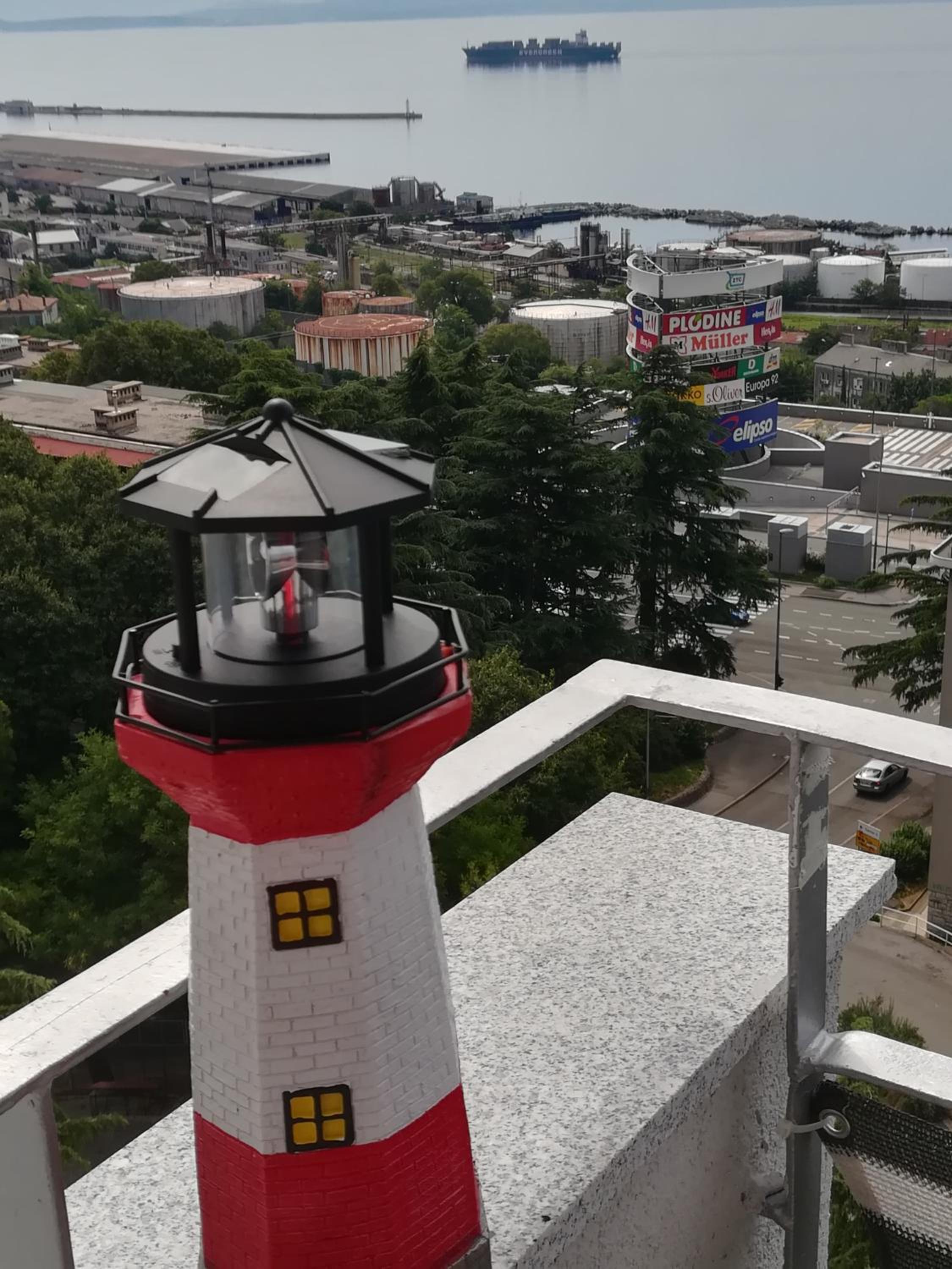 Apartment with Sea View - Photo 34