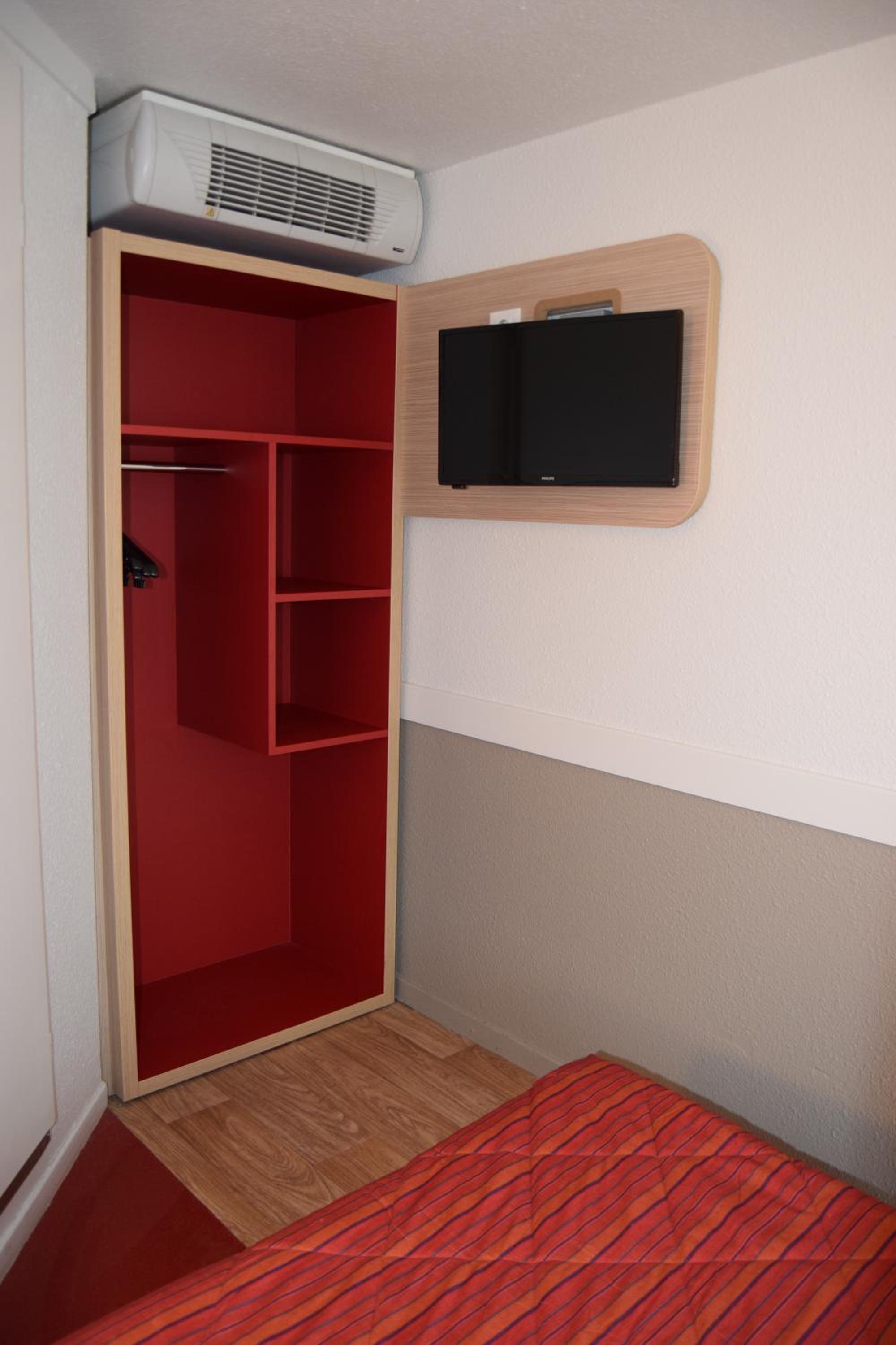 Double Room - Photo 13