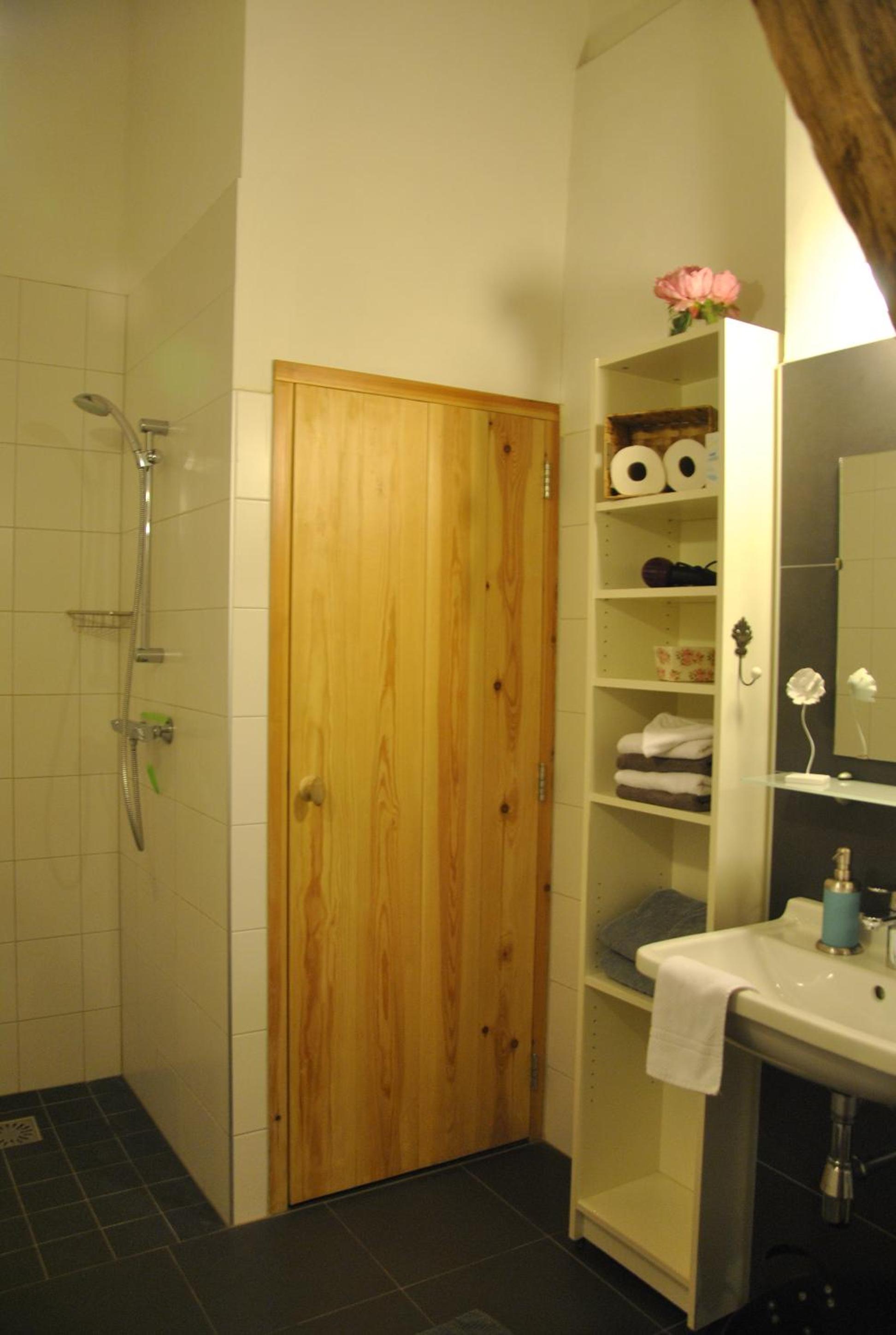Apartment - Split Level photo 3