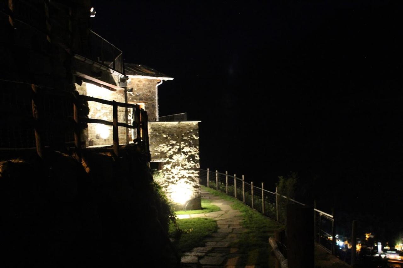 Suite with Mountain View - Photo 8