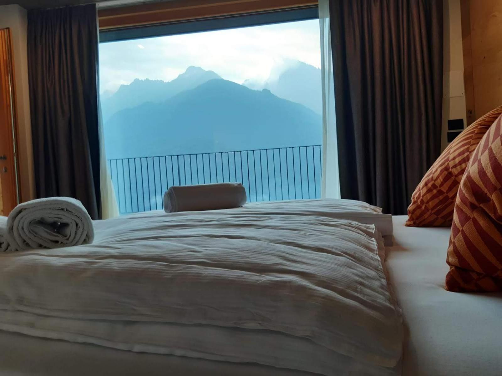Deluxe Triple Room with Mountain view photo 1