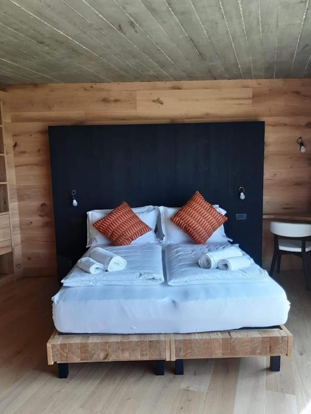 Suite with Mountain View - Photo 2