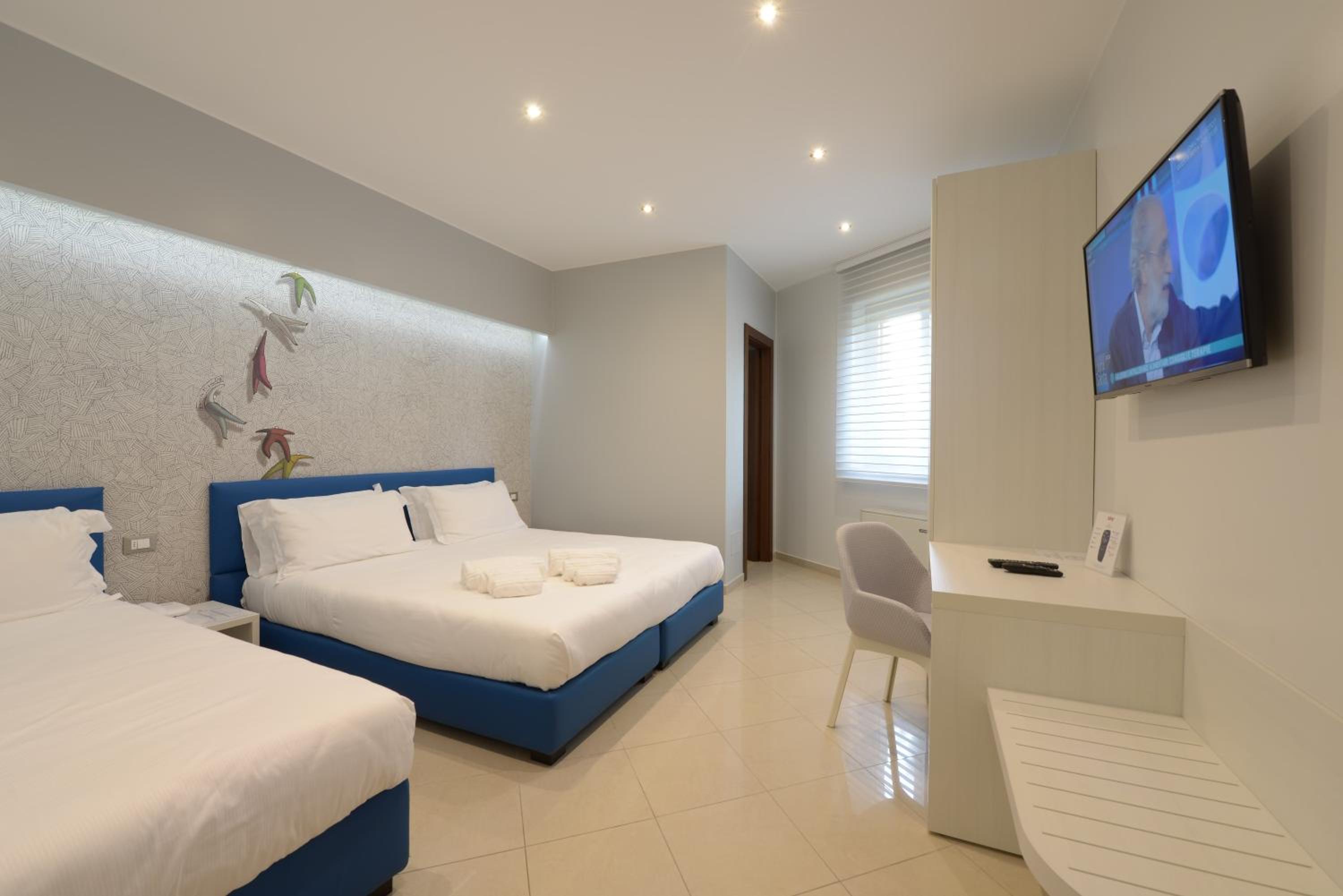 Standard Triple Room photo 3