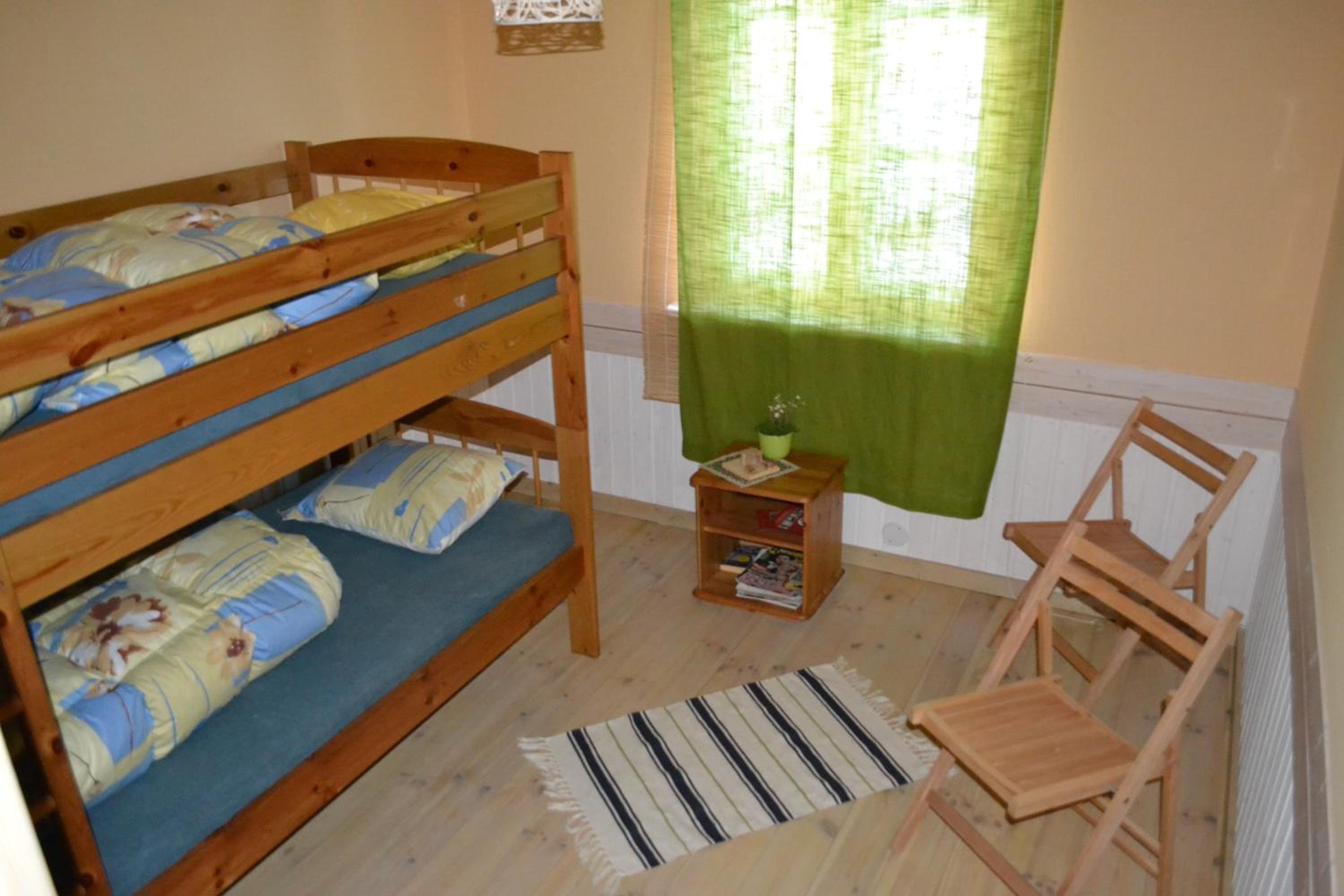 Family Room - Photo 3