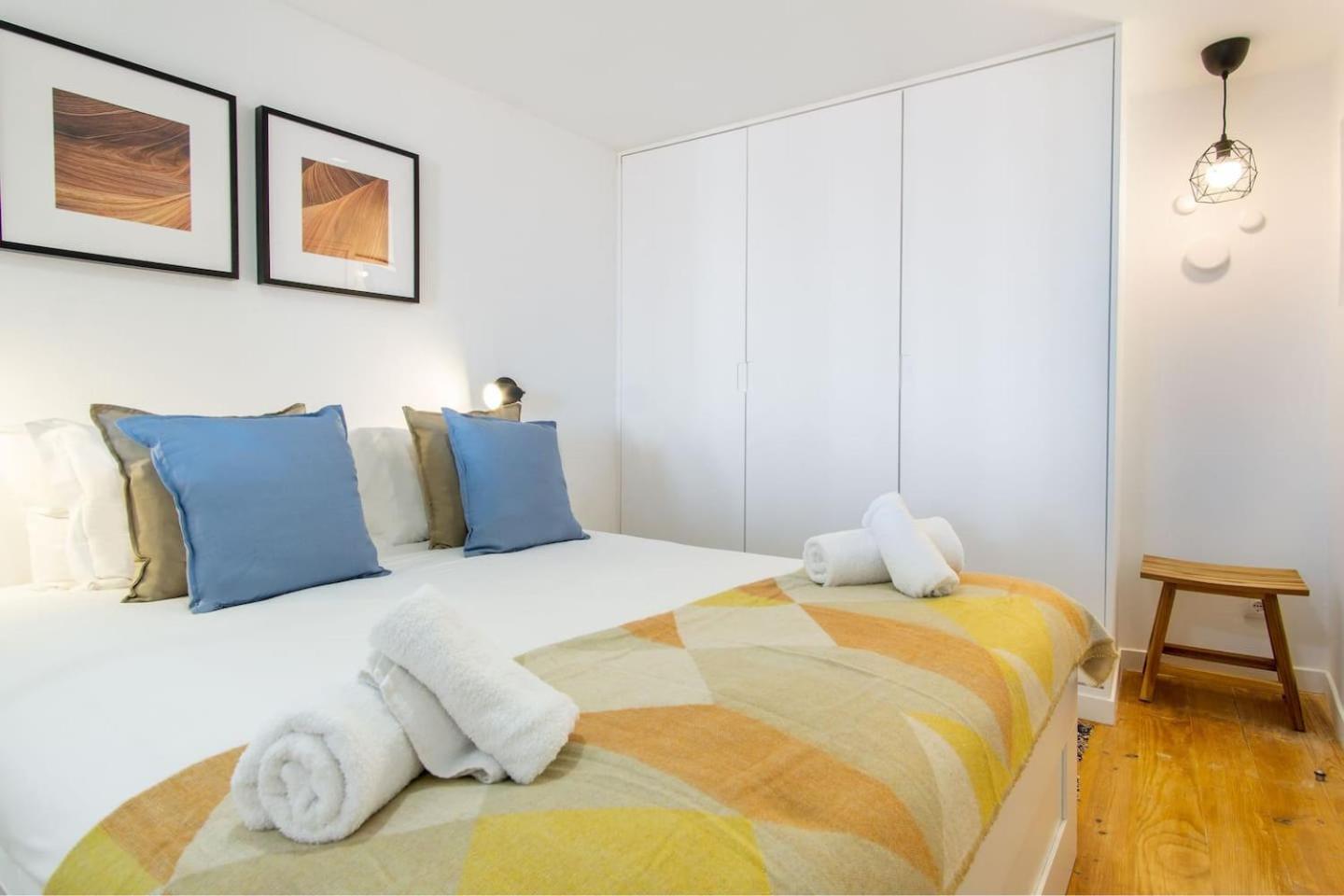 One-Bedroom Apartment - Photo 3