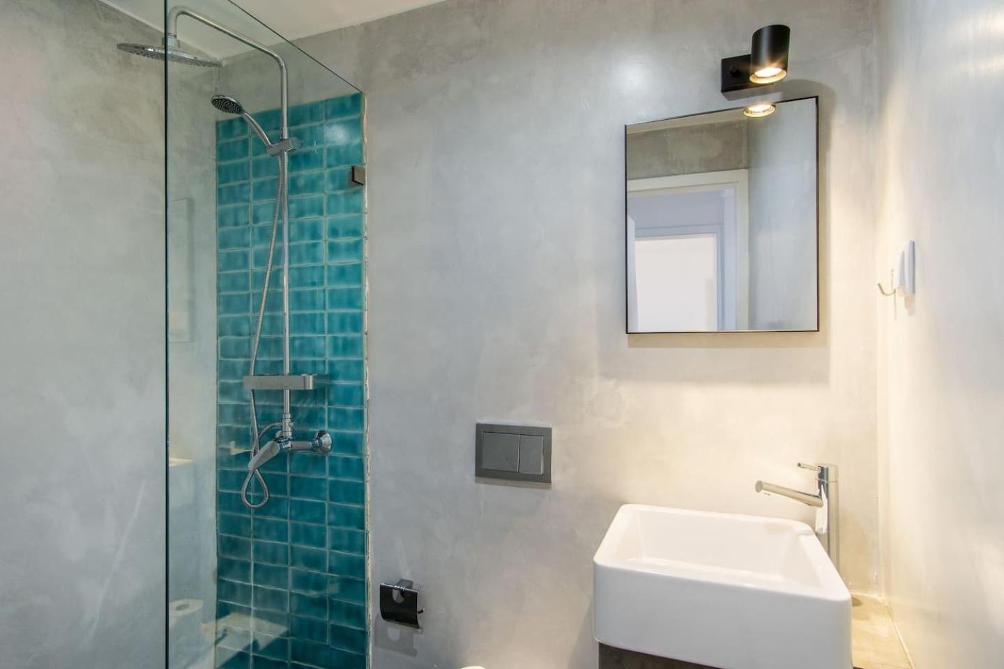 One-Bedroom Apartment - Photo 17