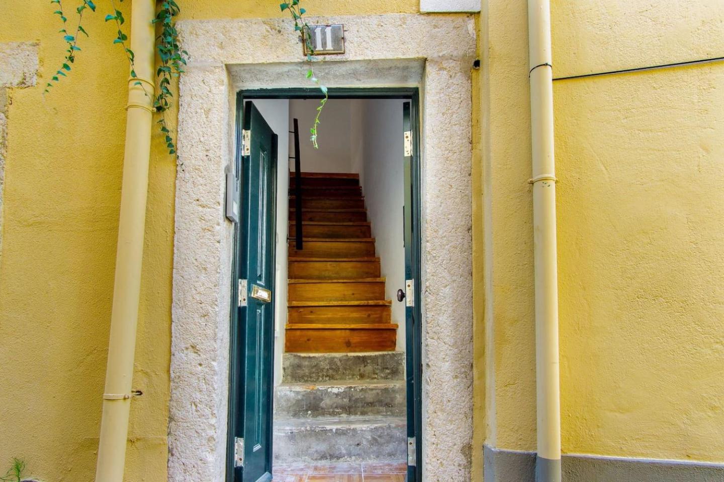 One-Bedroom Apartment - Photo 22