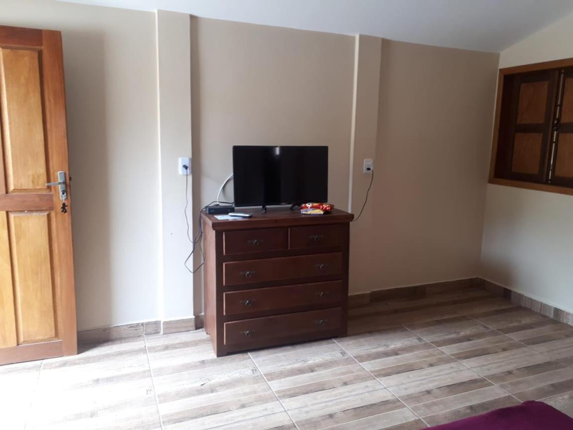 Triple Room with Bathroom - Photo 4