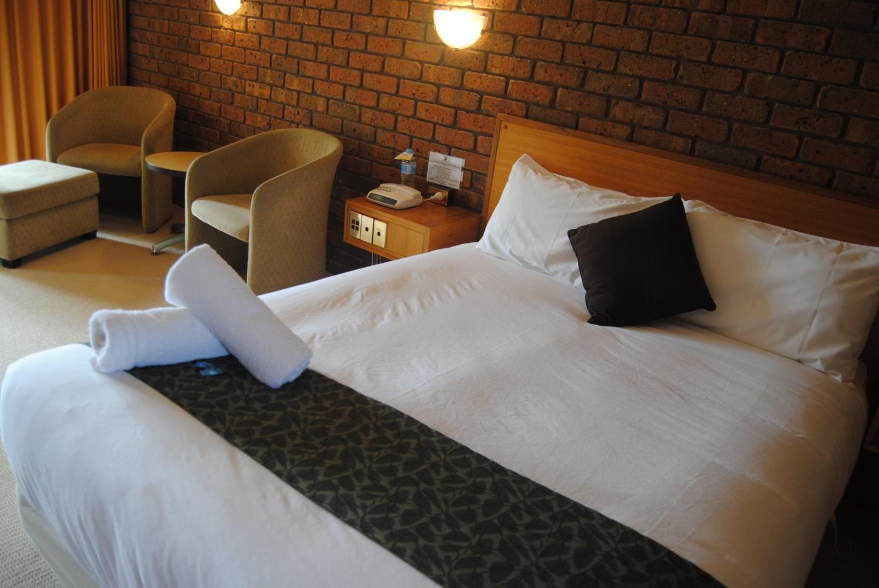 Standard Queen Room - Photo 5