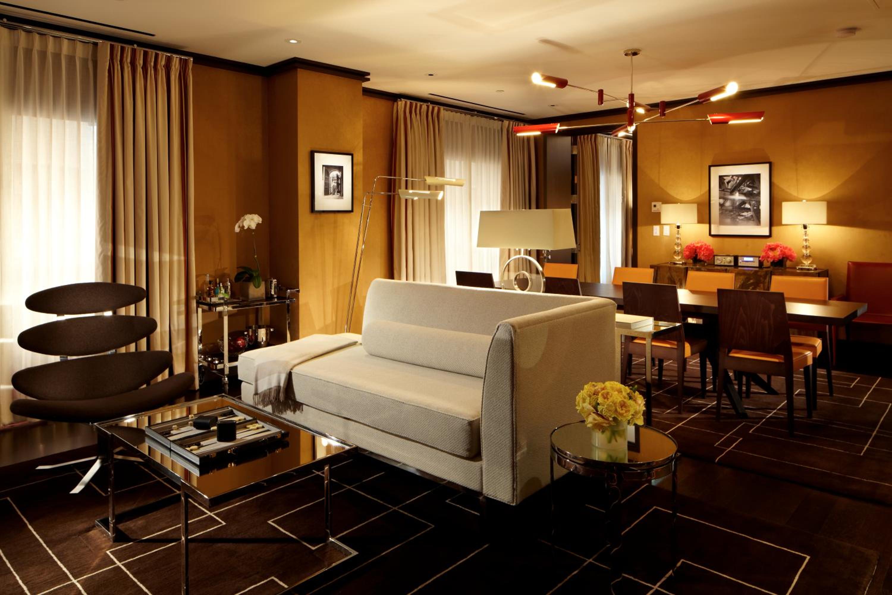 One-Bedroom Director Penthouse Suite