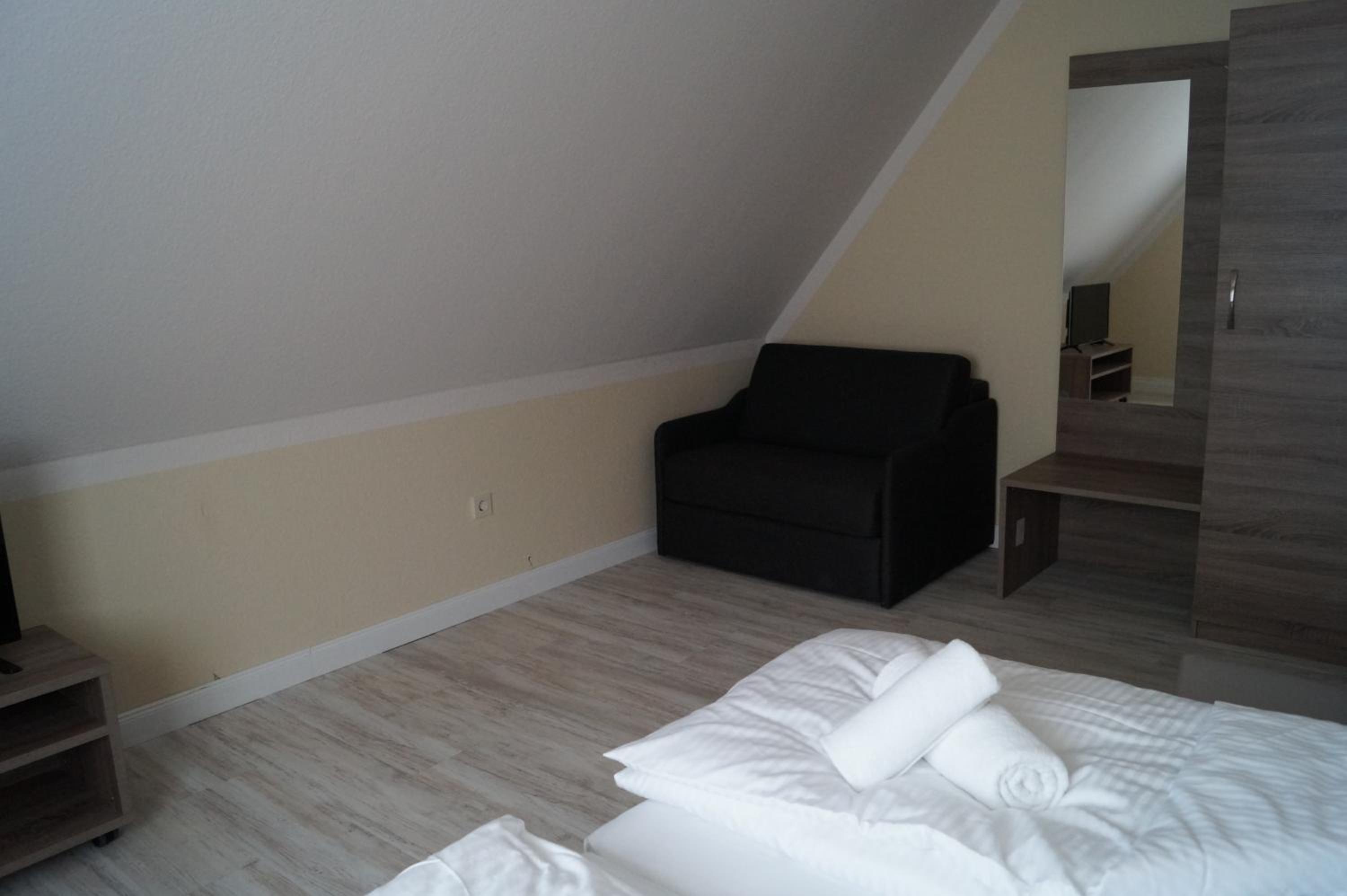 Family Room photo 3